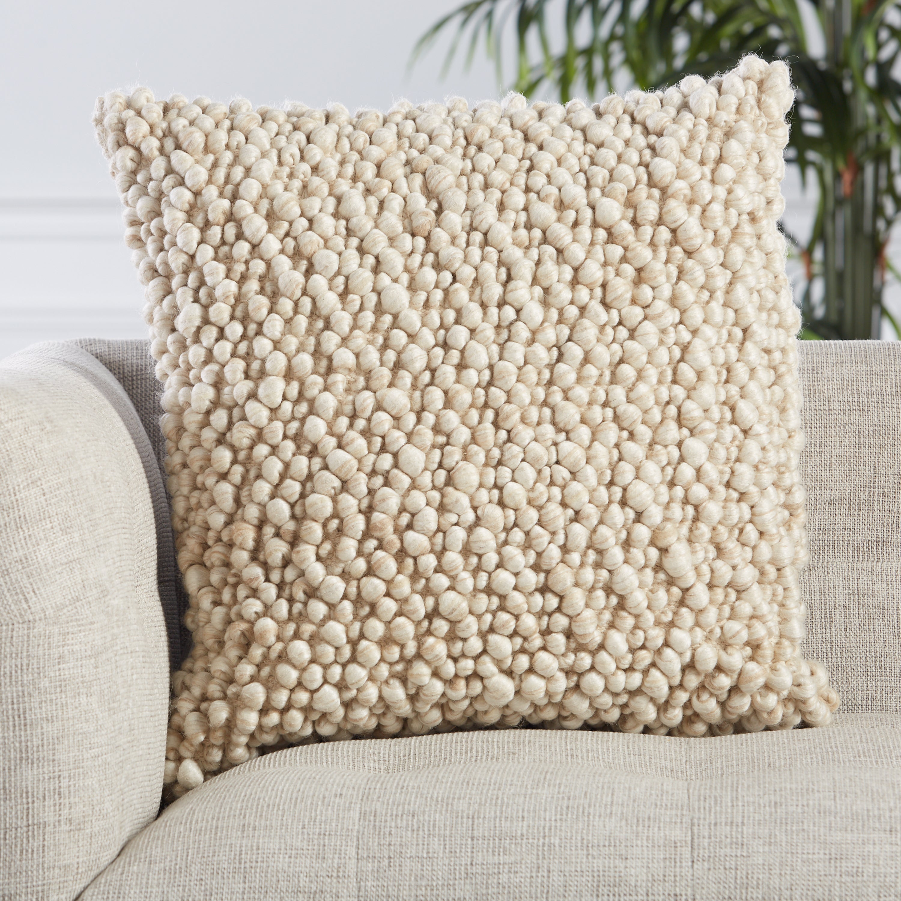 Jaipur Living Kaz Pillow - Beige/Ivory (AGO10)