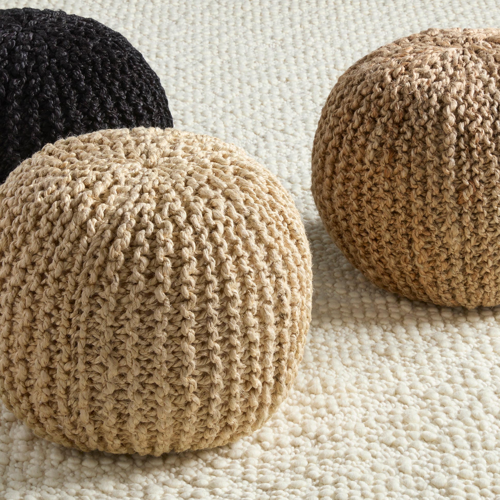 Label J Azene Pouf - Black (CNV03)