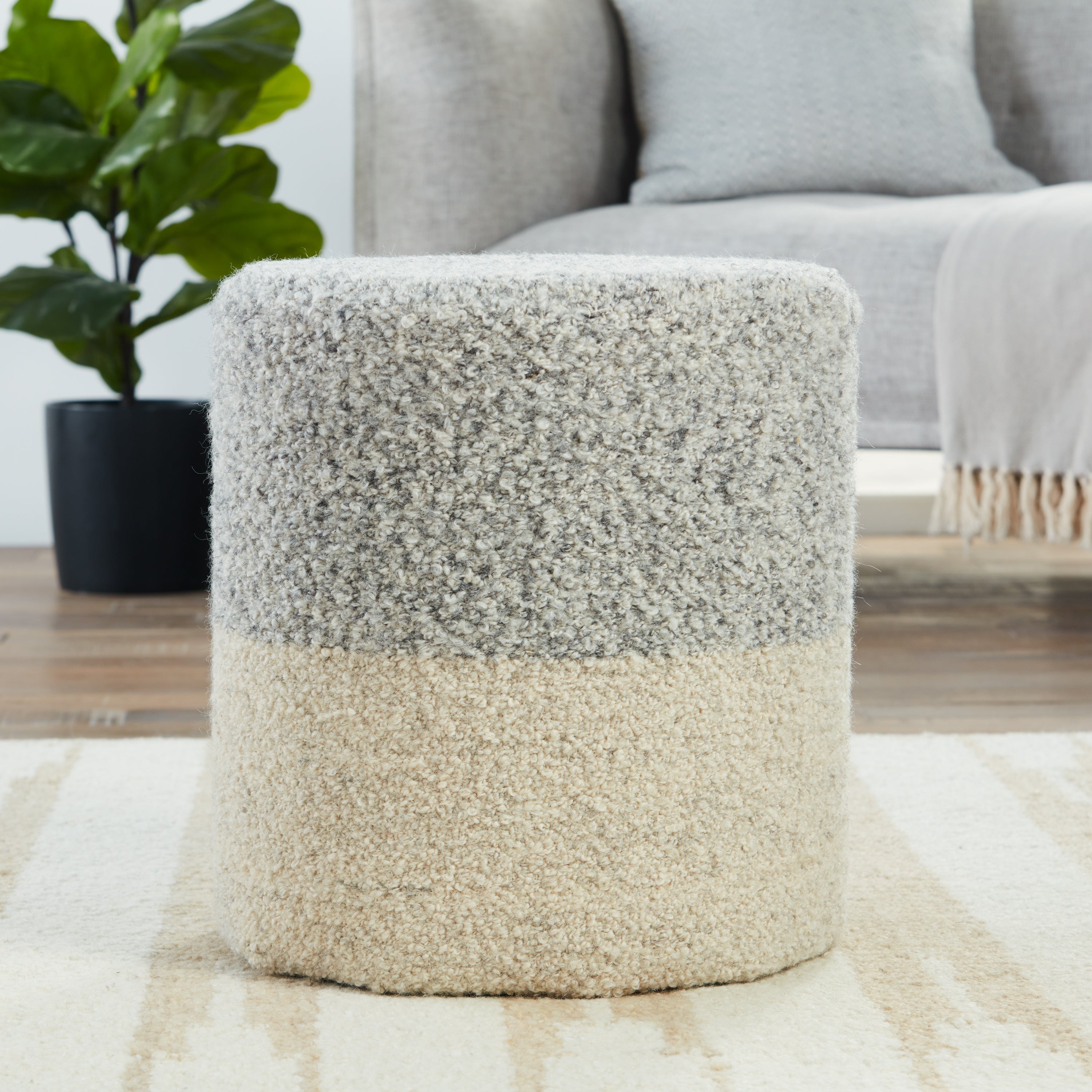 Jaipur Living Micco Pouf - Light Gray/Cream (FOL01)