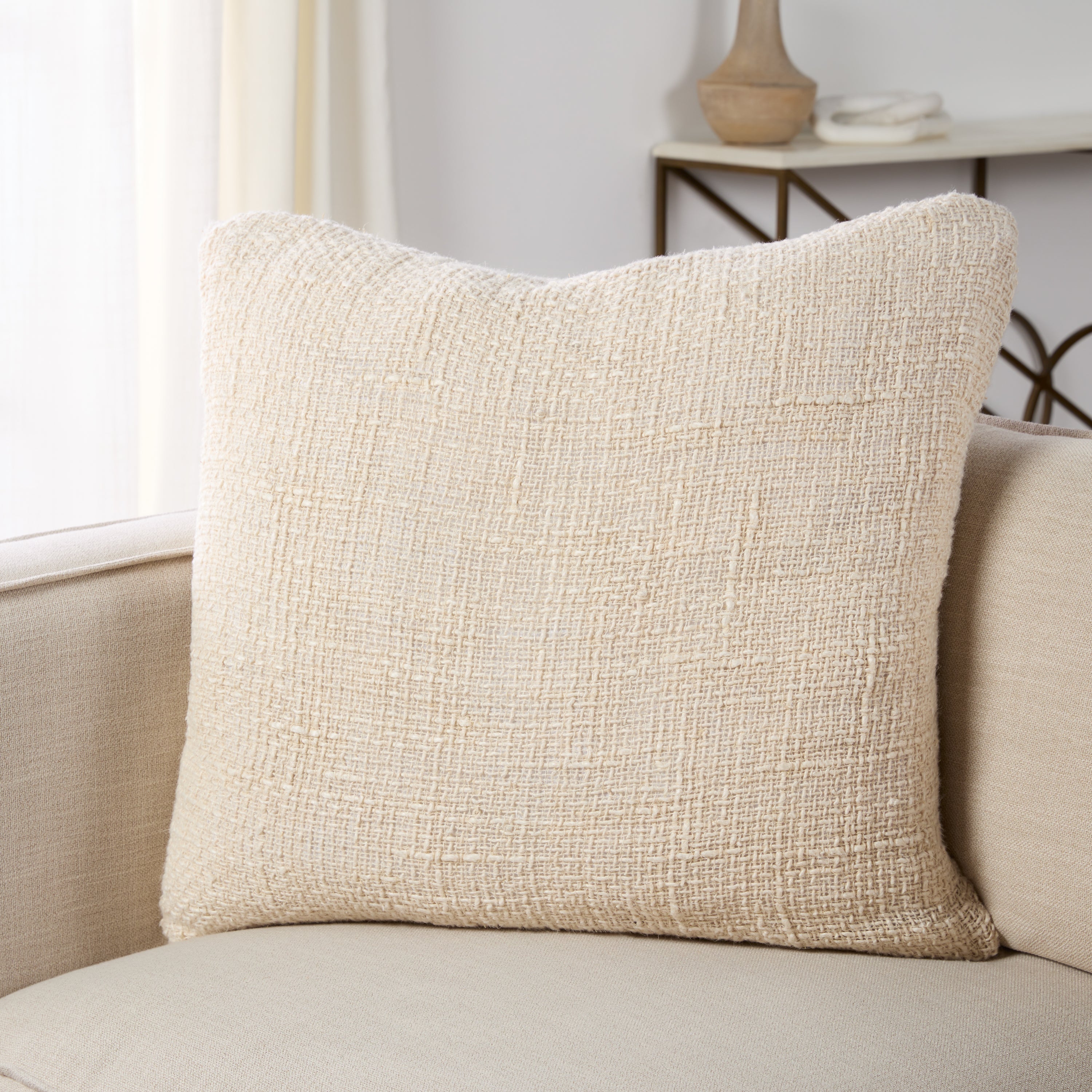 Jaipur Living Tordis Pillow - Cream (KLA01)