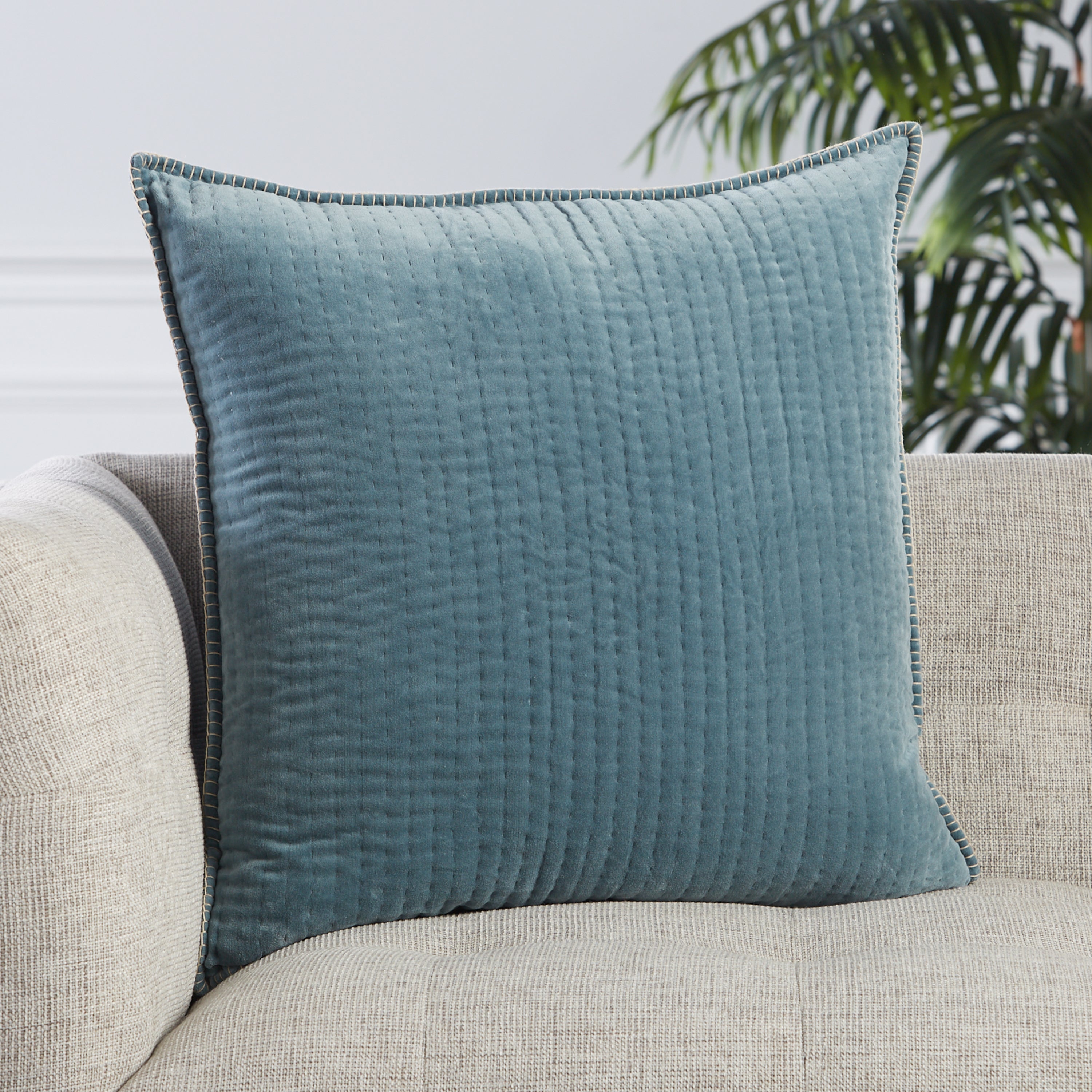Jaipur Living Beaufort Pillow - Blue/Beige (LXG10)