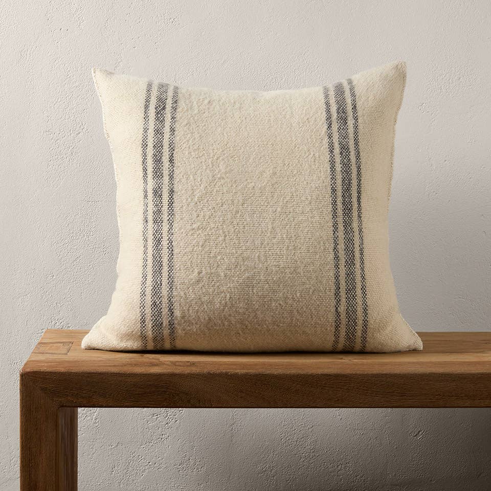 Jaipur Living Margosa Pillow - Tan/Ivory (MGP01)