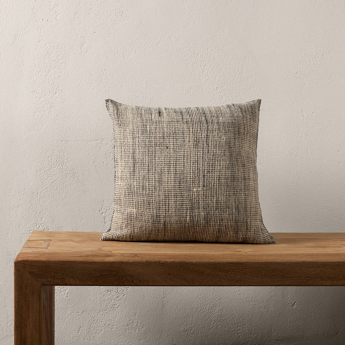 Jaipur Living Margosa Pillow - Tan/Gray (MGP06)