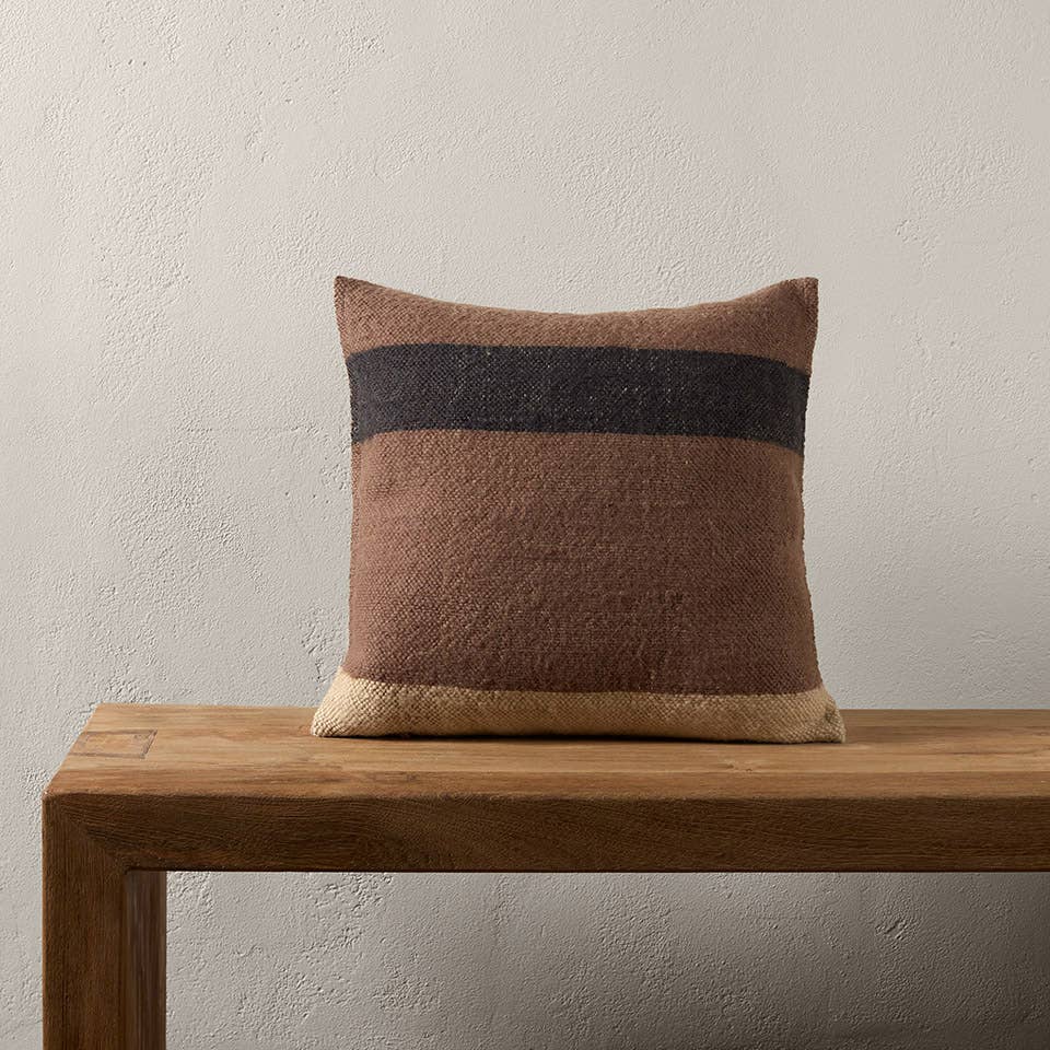 Jaipur Living Margosa Pillow - Tan/Brown (MGP09)