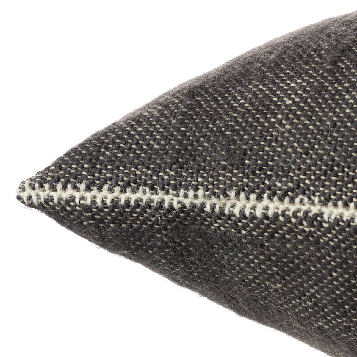 Jaipur Living Margosa Pillow - Tan/Black (MGP10)