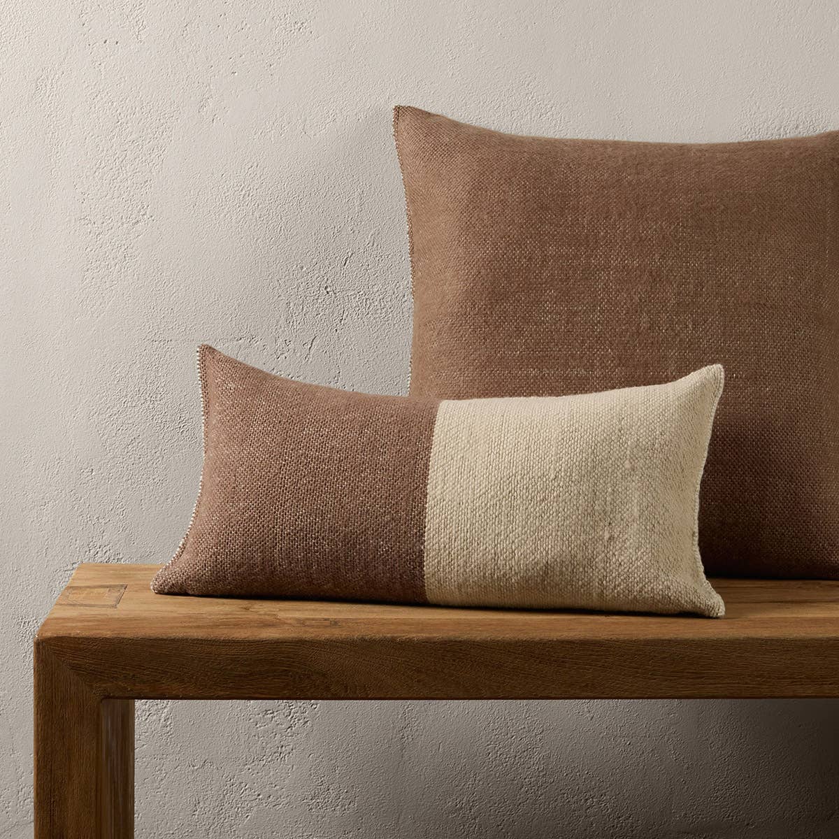 Jaipur Living Margosa Pillow - Tan/Brown (MGP11)