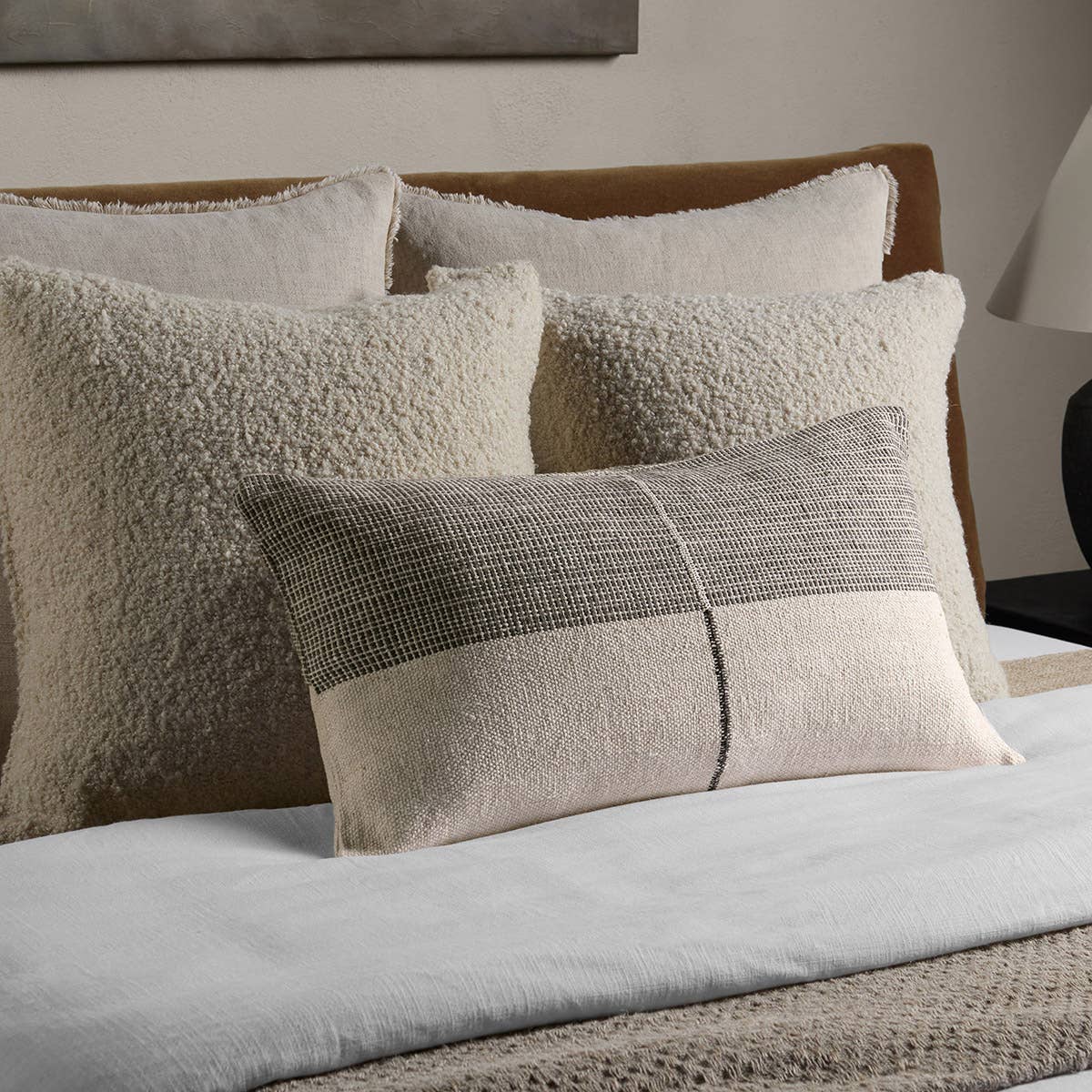 Jaipur Living Margosa Pillow - Tan/Ivory (MGP14)