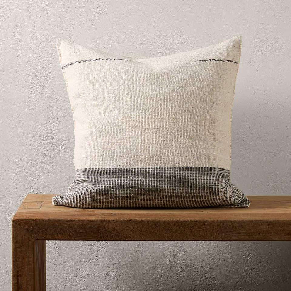 Jaipur Living Margosa Pillow - Tan/Ivory (MGP15)