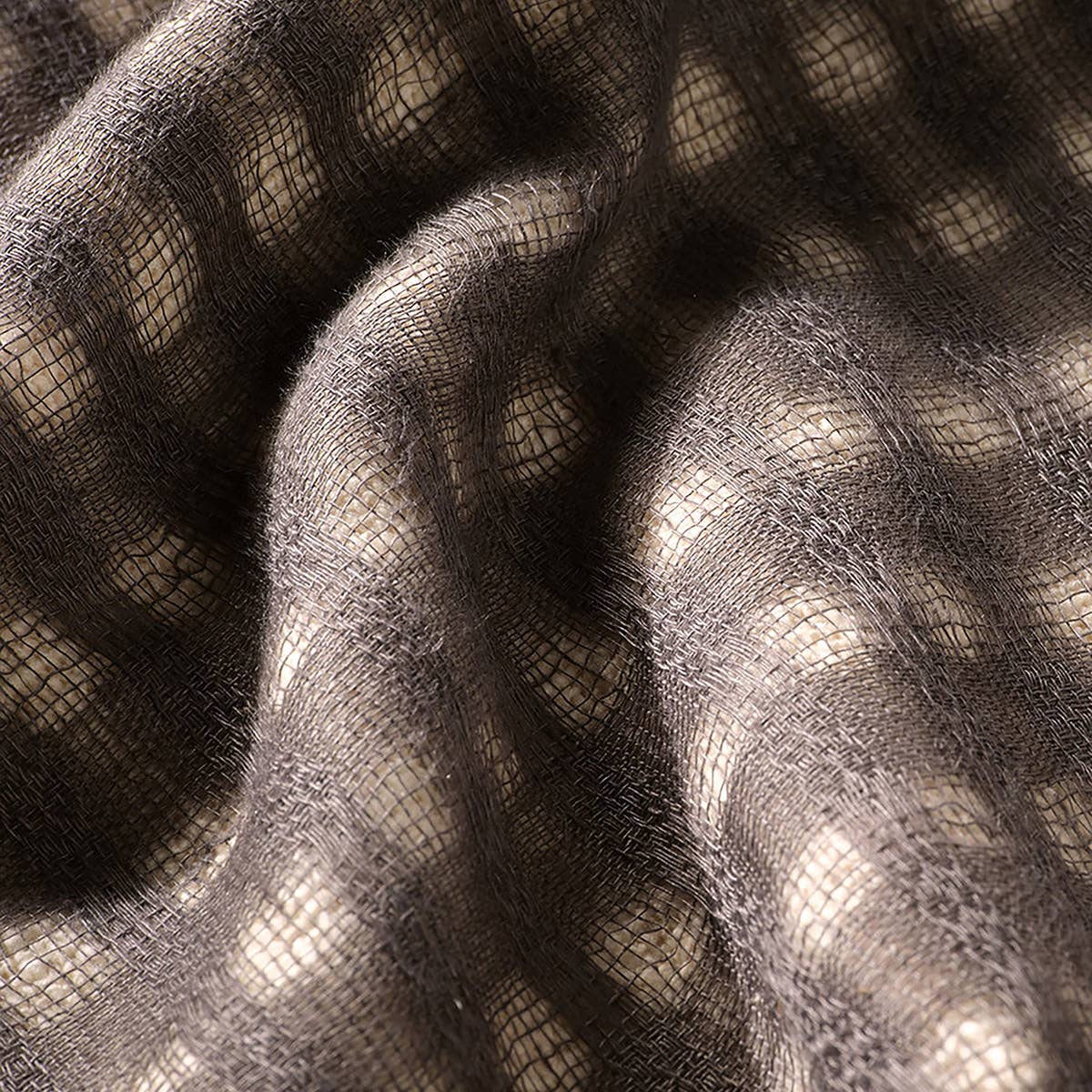 Jaipur Living Margosa Pillow - Tan/Black (MGP27)