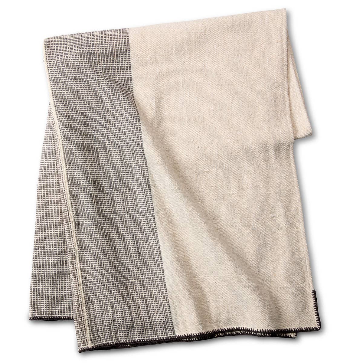 Jaipur Living Margosa Throw - Tan/Ivory (MGT02)