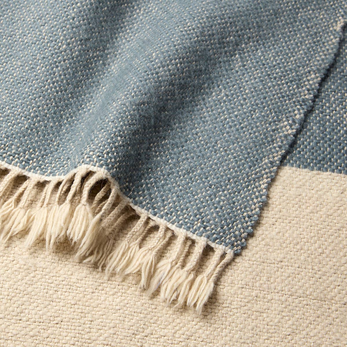 Jaipur Living Margosa Throw - Tan/Ivory (MGT04)