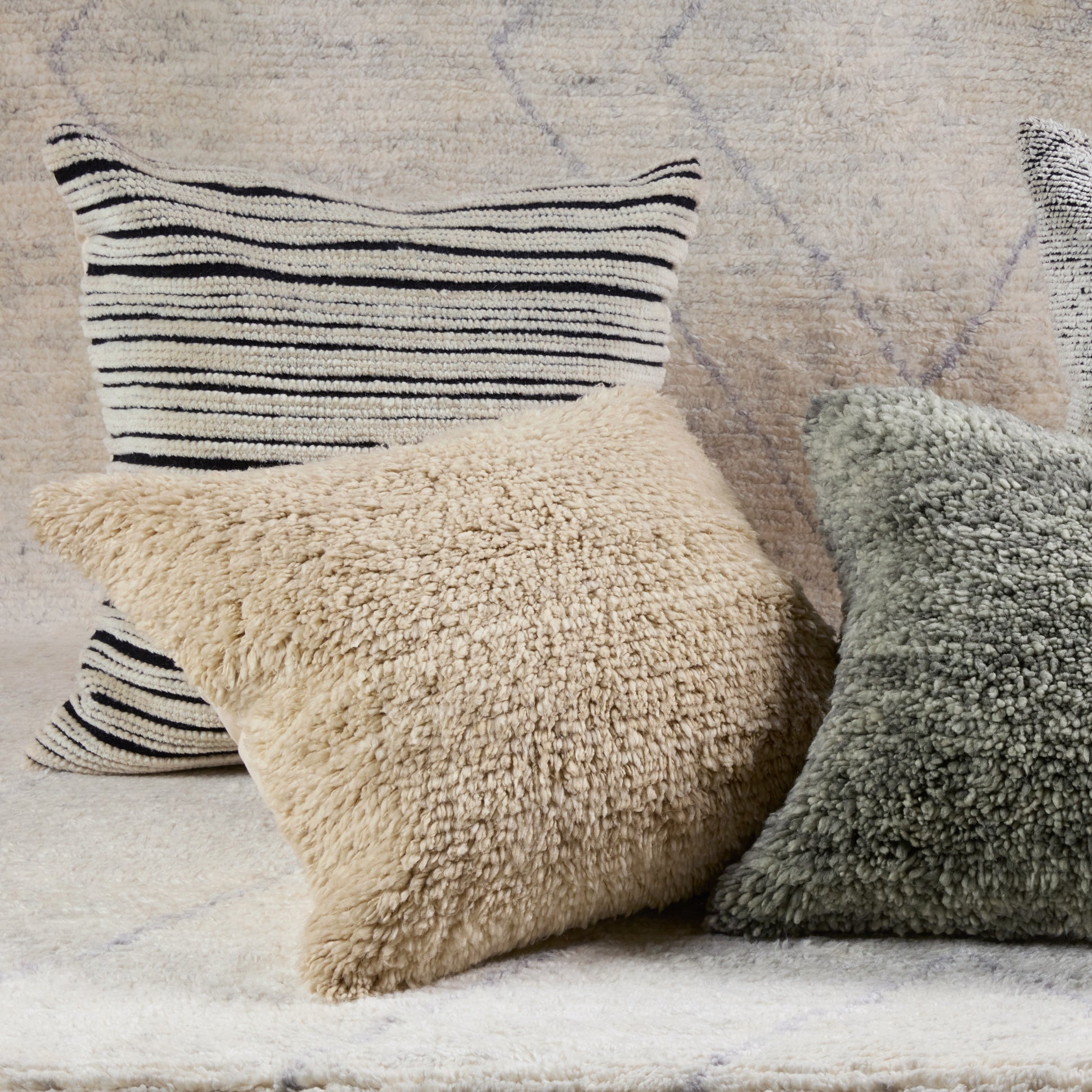 Jaipur Living Jardine Pillow - Cream (MNT04)