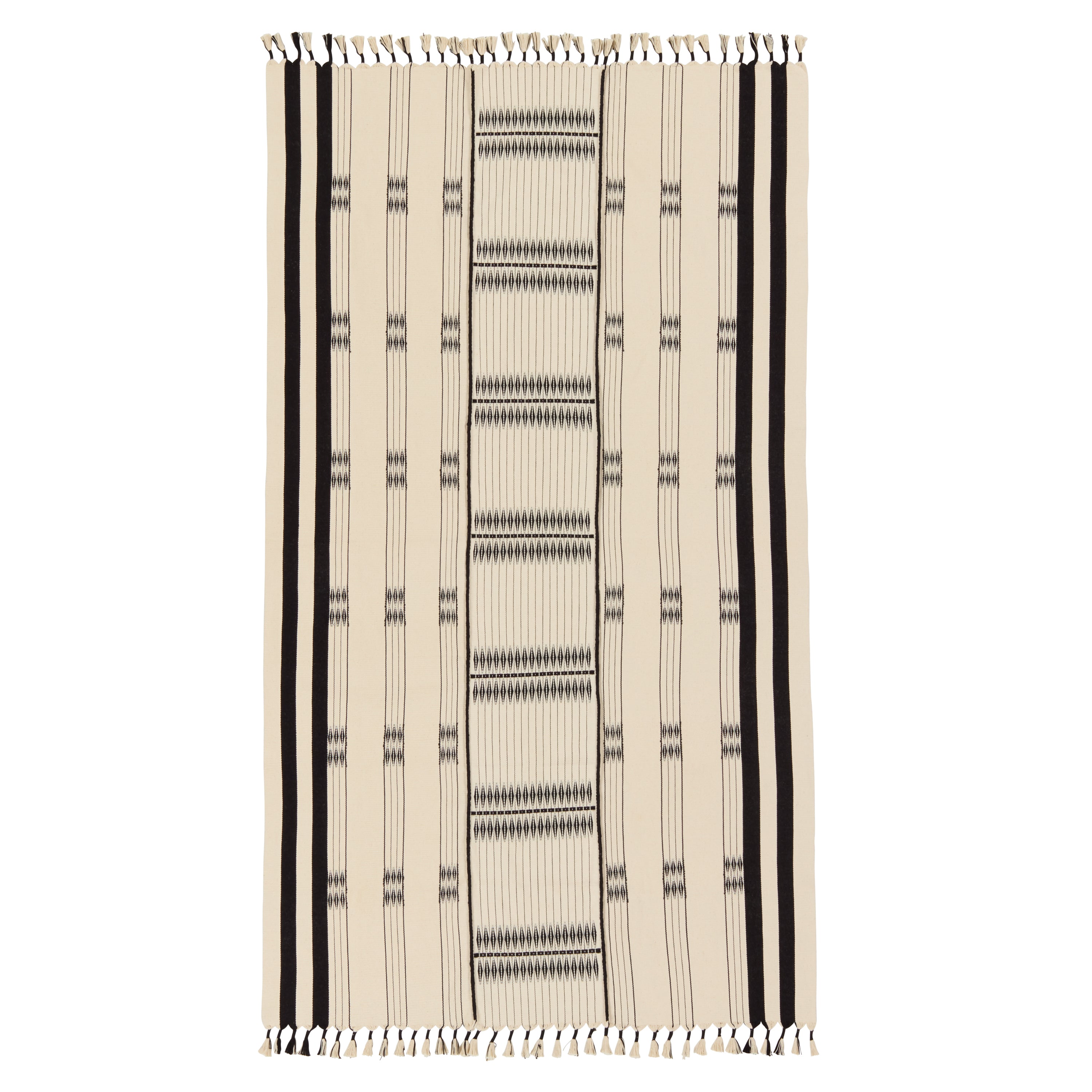 Jaipur Living Saramati Throw - Cream/Black (NGD04)