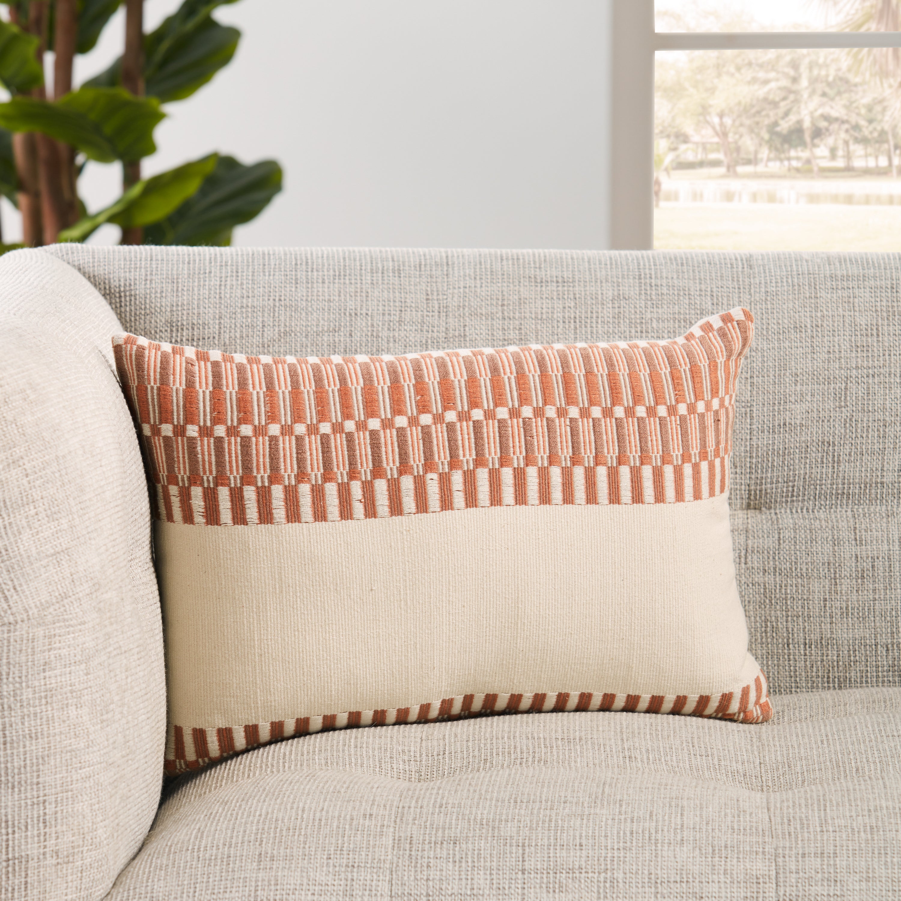 Jaipur Living Letsami Pillow - Terracotta/Ivory (NGW10)