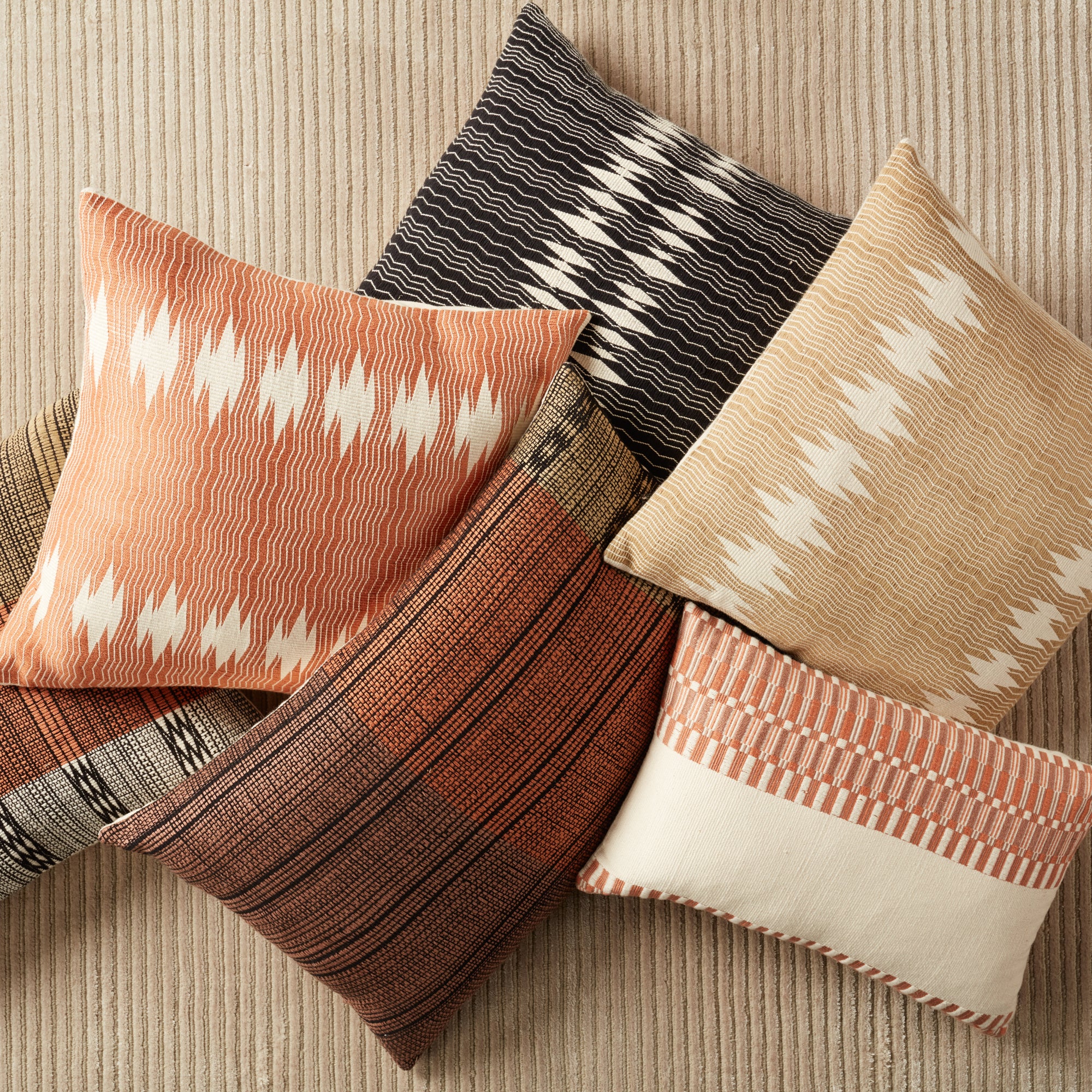 Jaipur Living Letsami Pillow - Terracotta/Ivory (NGW10)