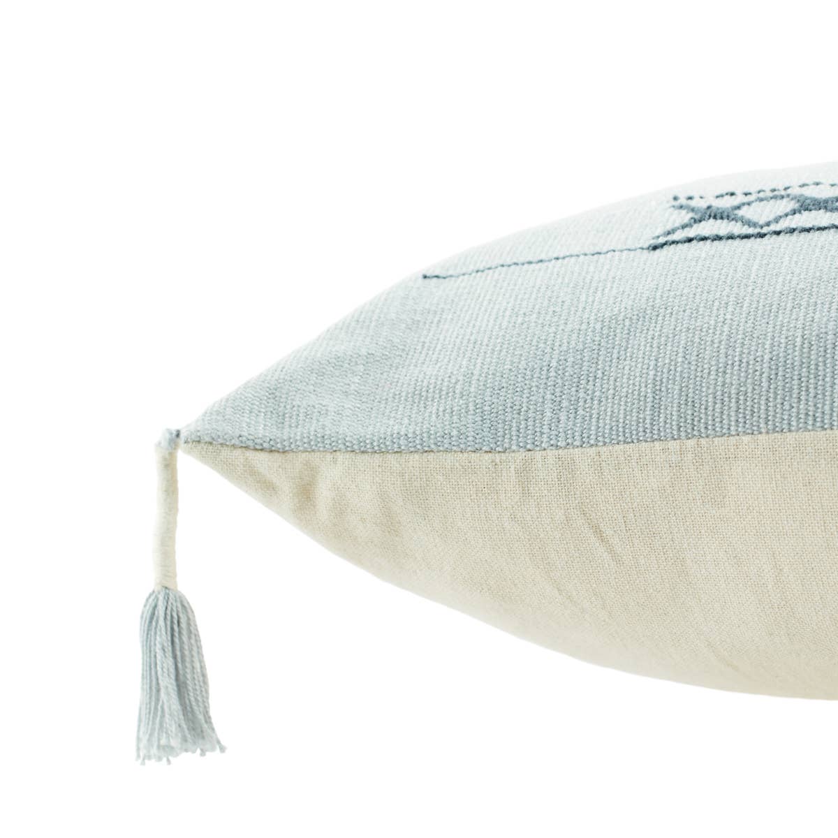 Jaipur Living Nagaland Pillow - Blue/Ivory (NGW26)