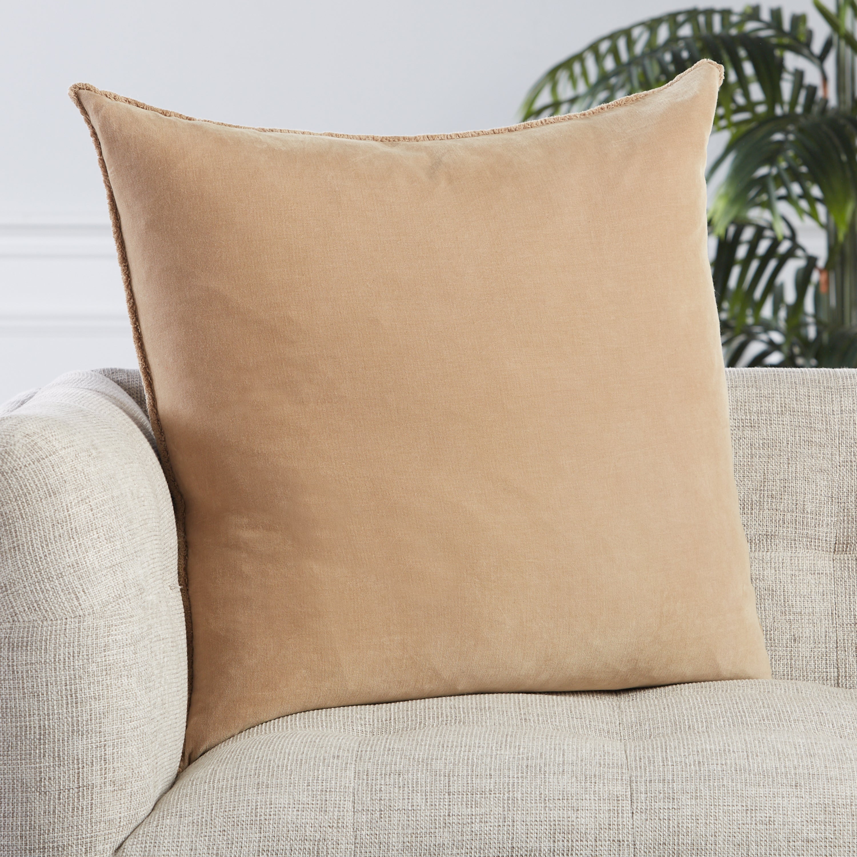 Jaipur Living Sunbury Pillow - Beige (NOU17)