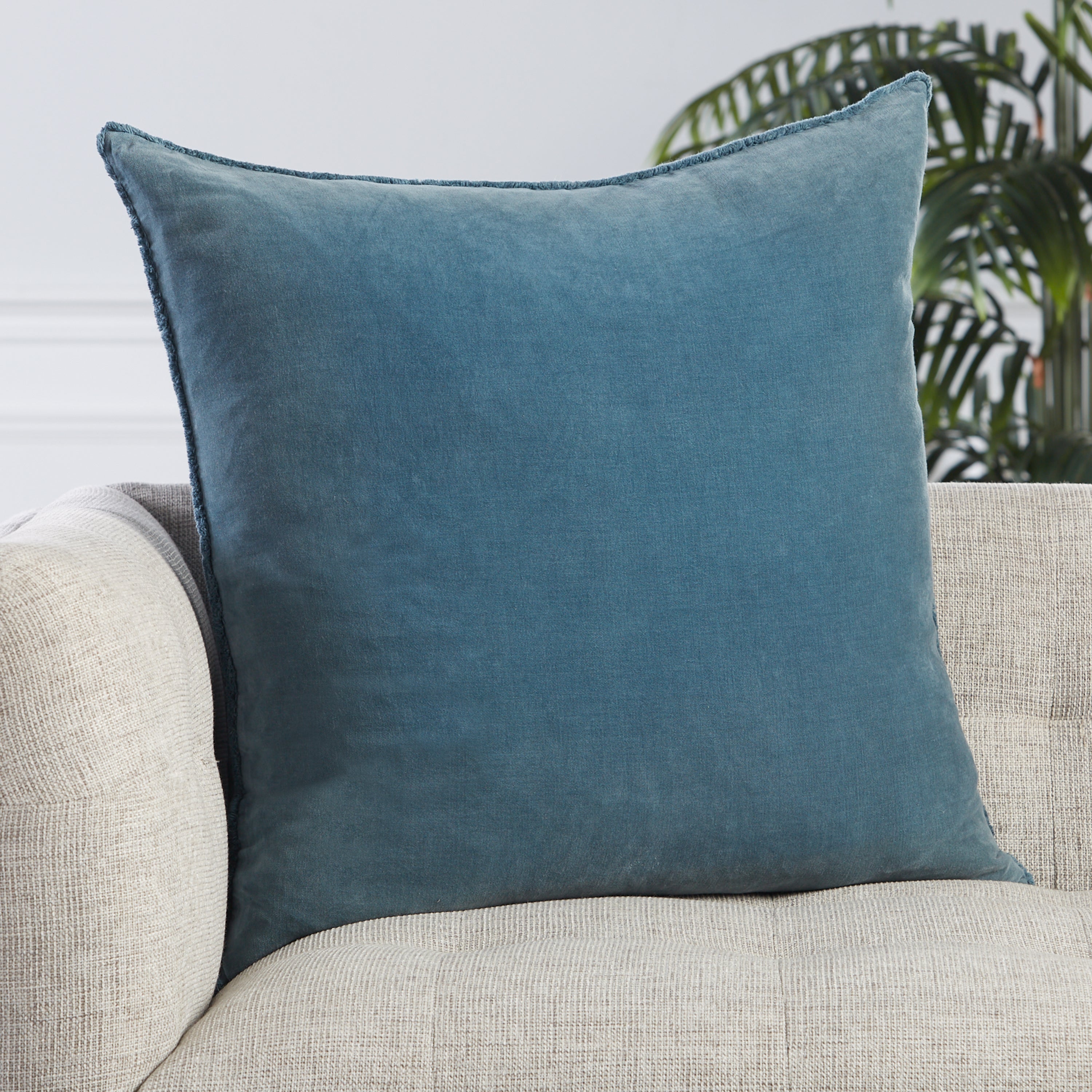 Jaipur Living Sunbury Pillow - Blue (NOU20)