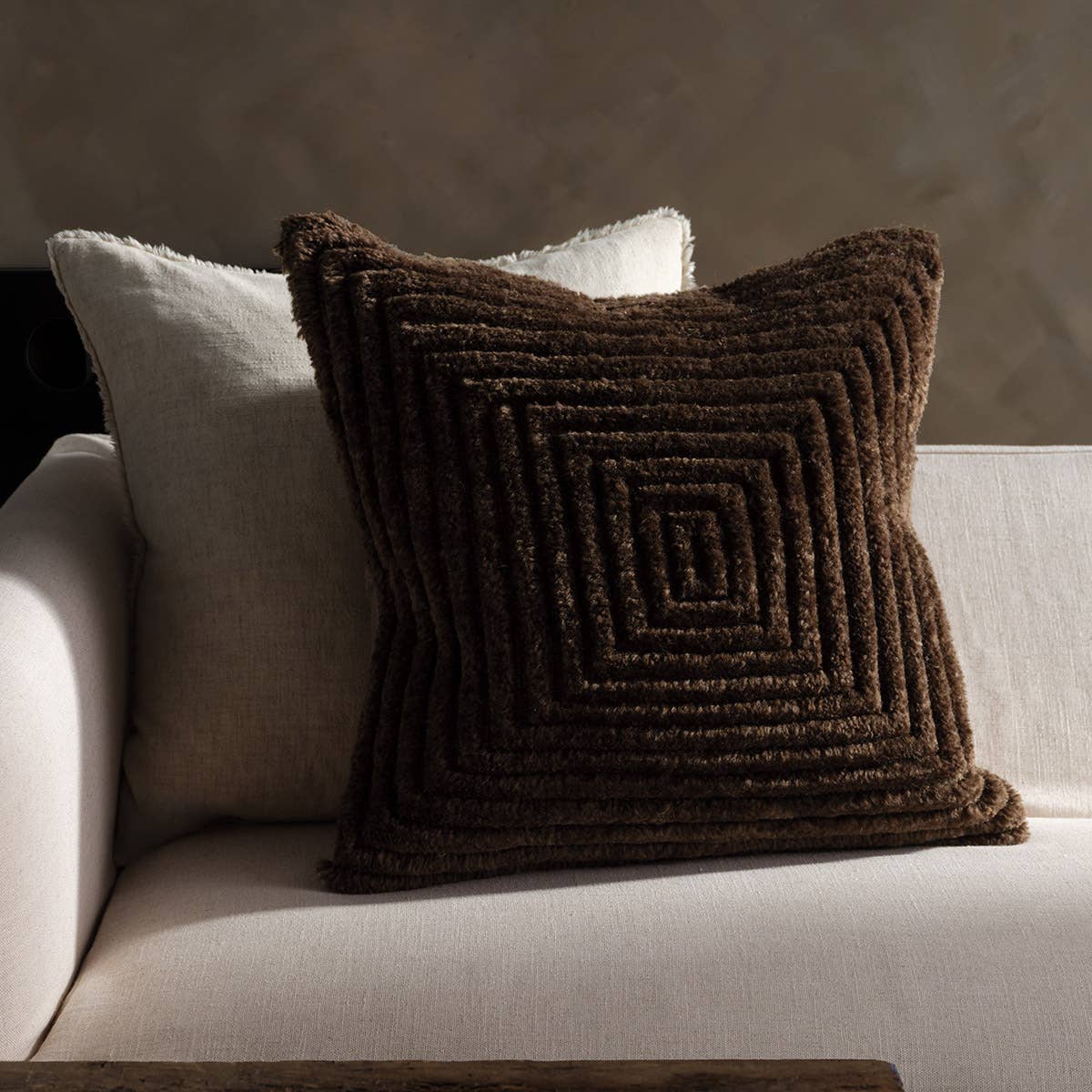 Jaipur Living Othman Pillow (OTH04)