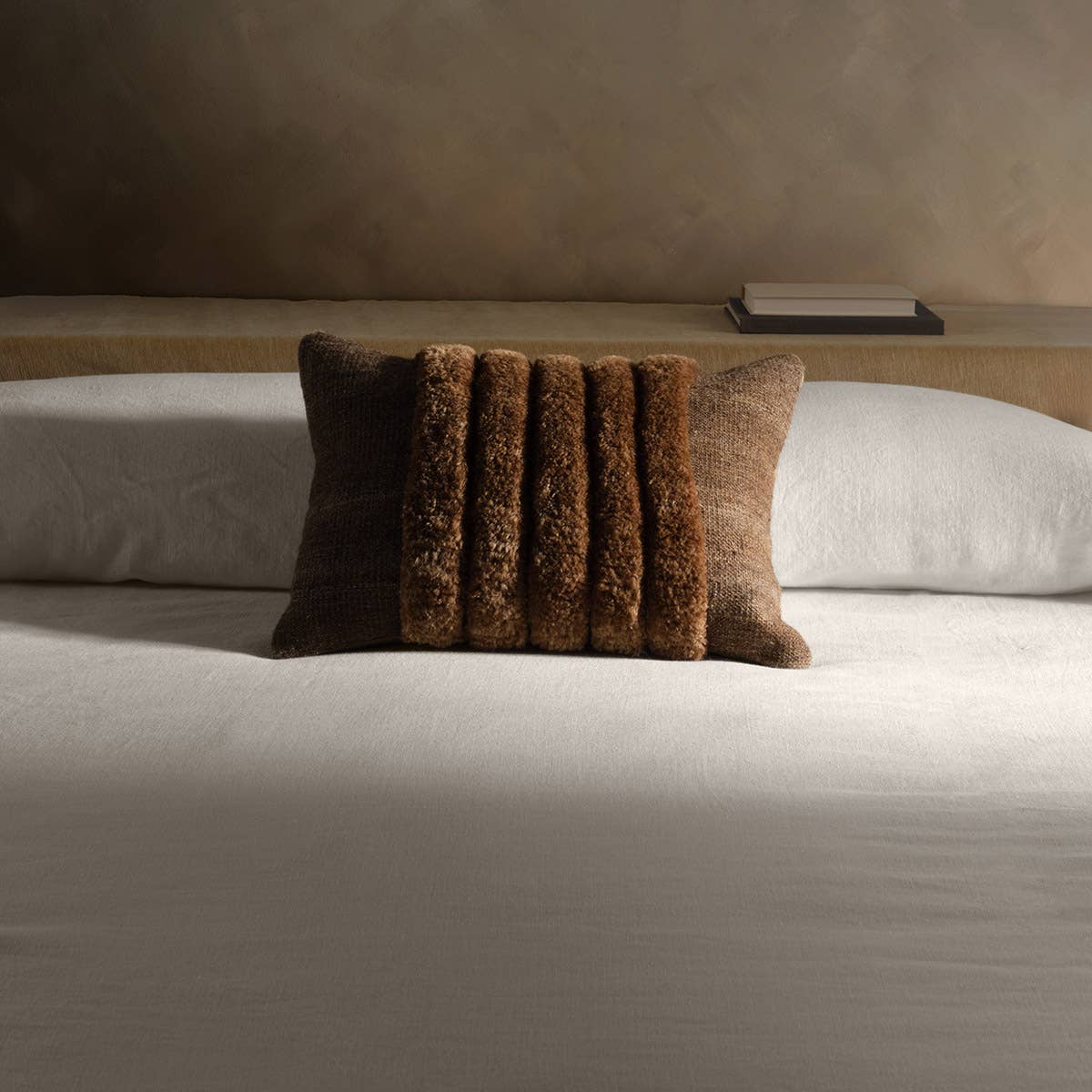 Jaipur Living Othman Pillow (OTH07)