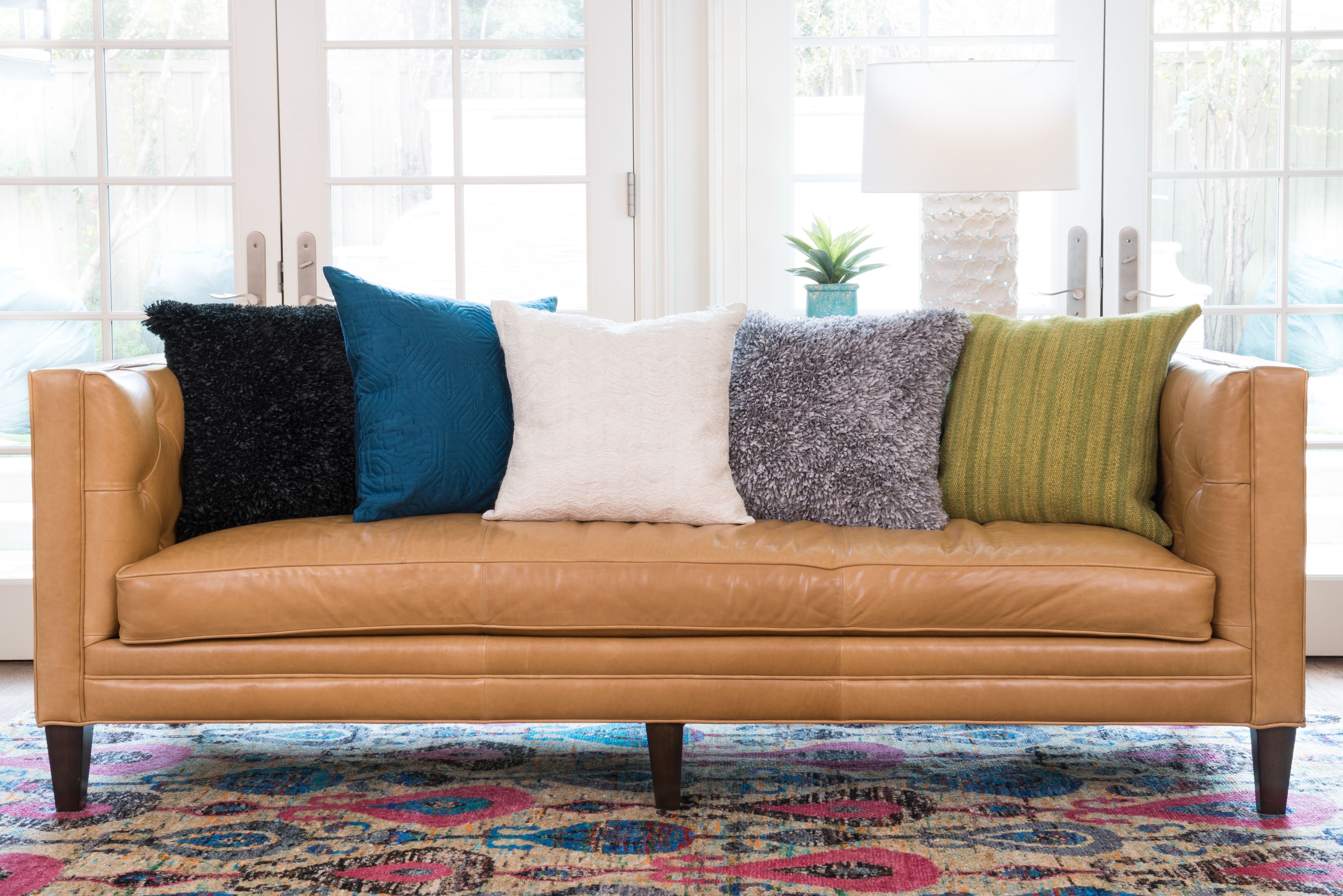 Loloi Pillow - Black (P0045)