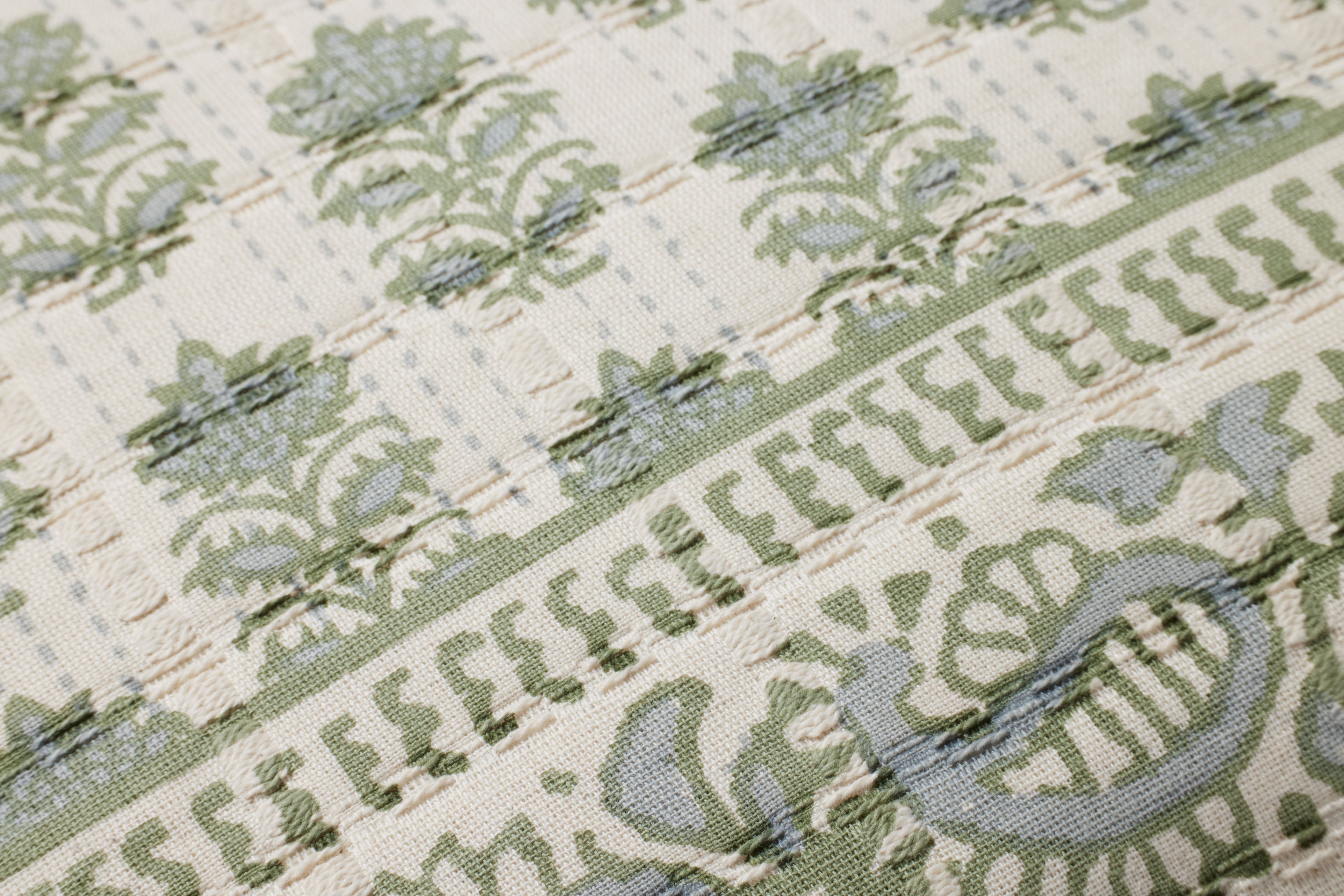 Loloi Pillow - Sage / Ivory (PLL0113)