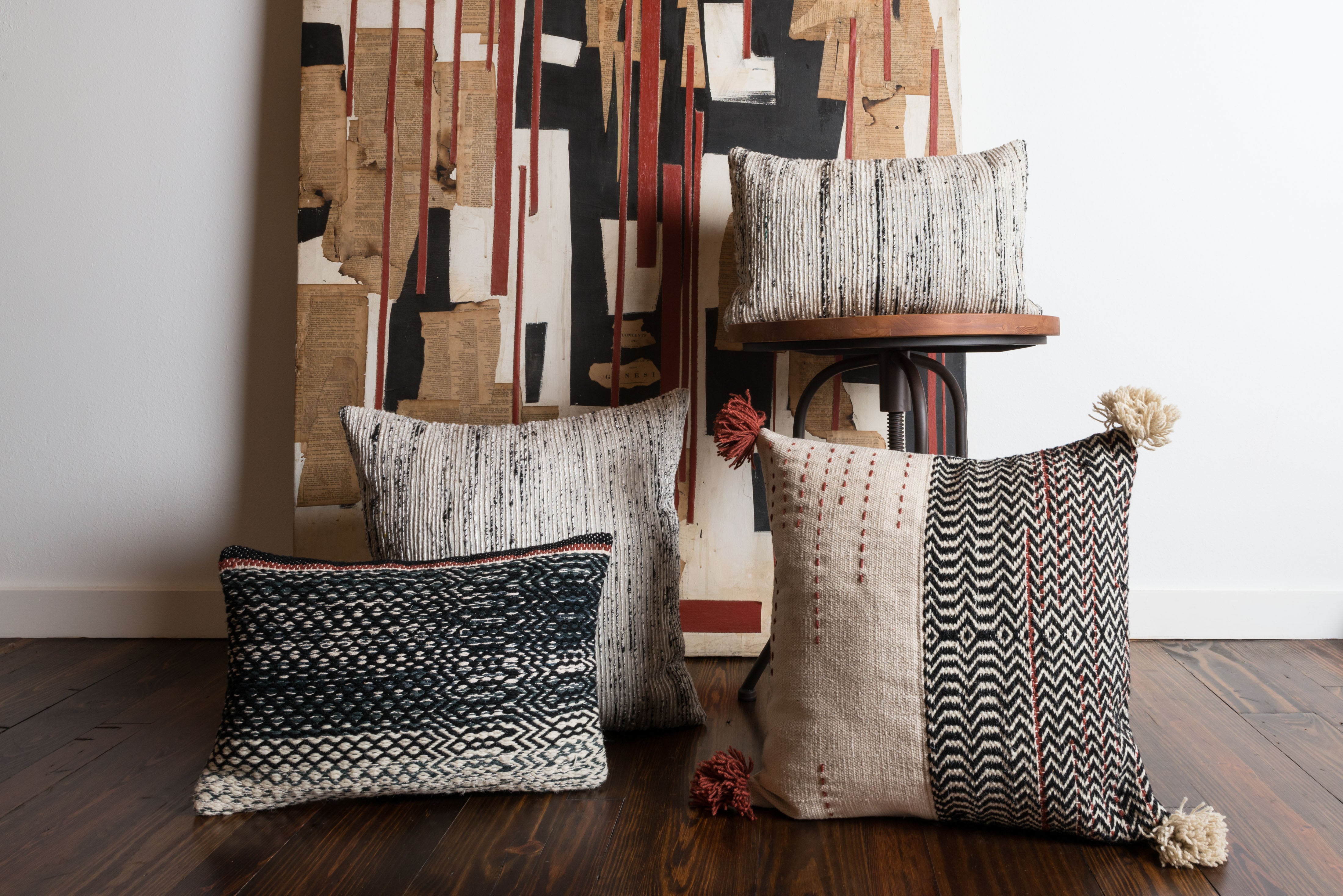 Loloi Pillow - Silver / Multi (P0242)