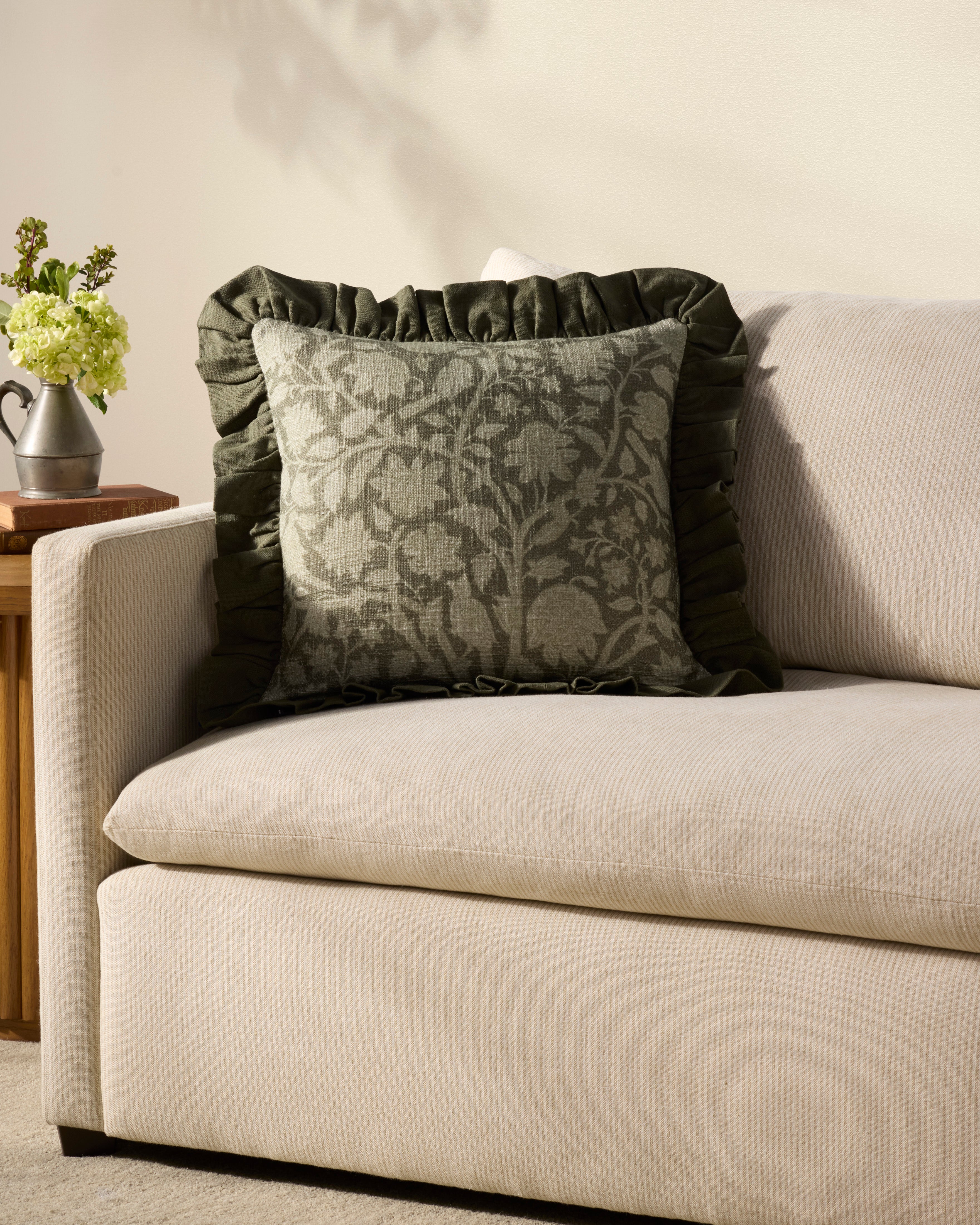 Chris Loves Julia x Loloi Kathleen Pillow - Green (PCJ0026)
