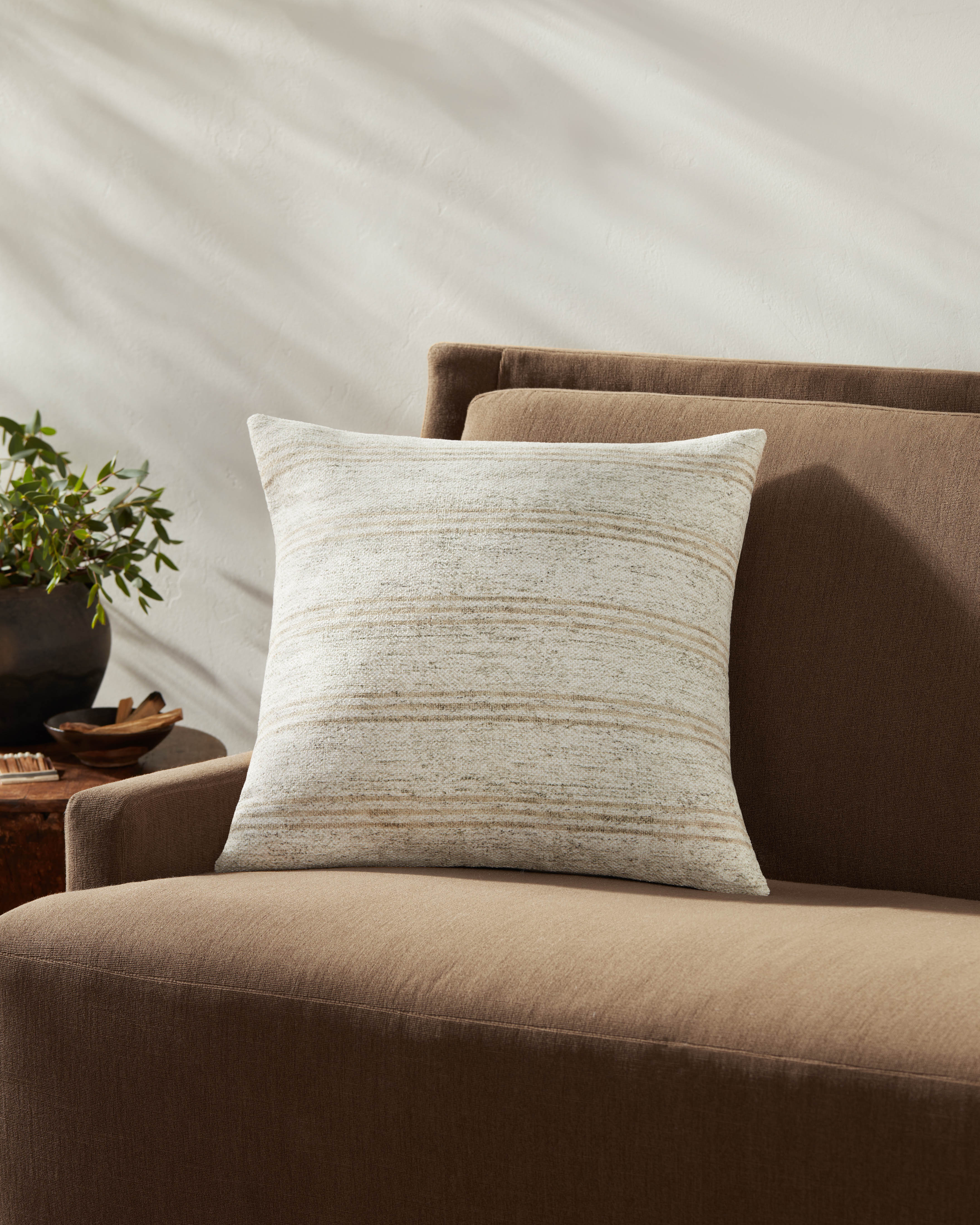 Amber Lewis x Loloi Zephyr Pillow - Ivory / Natural (PAL0040)