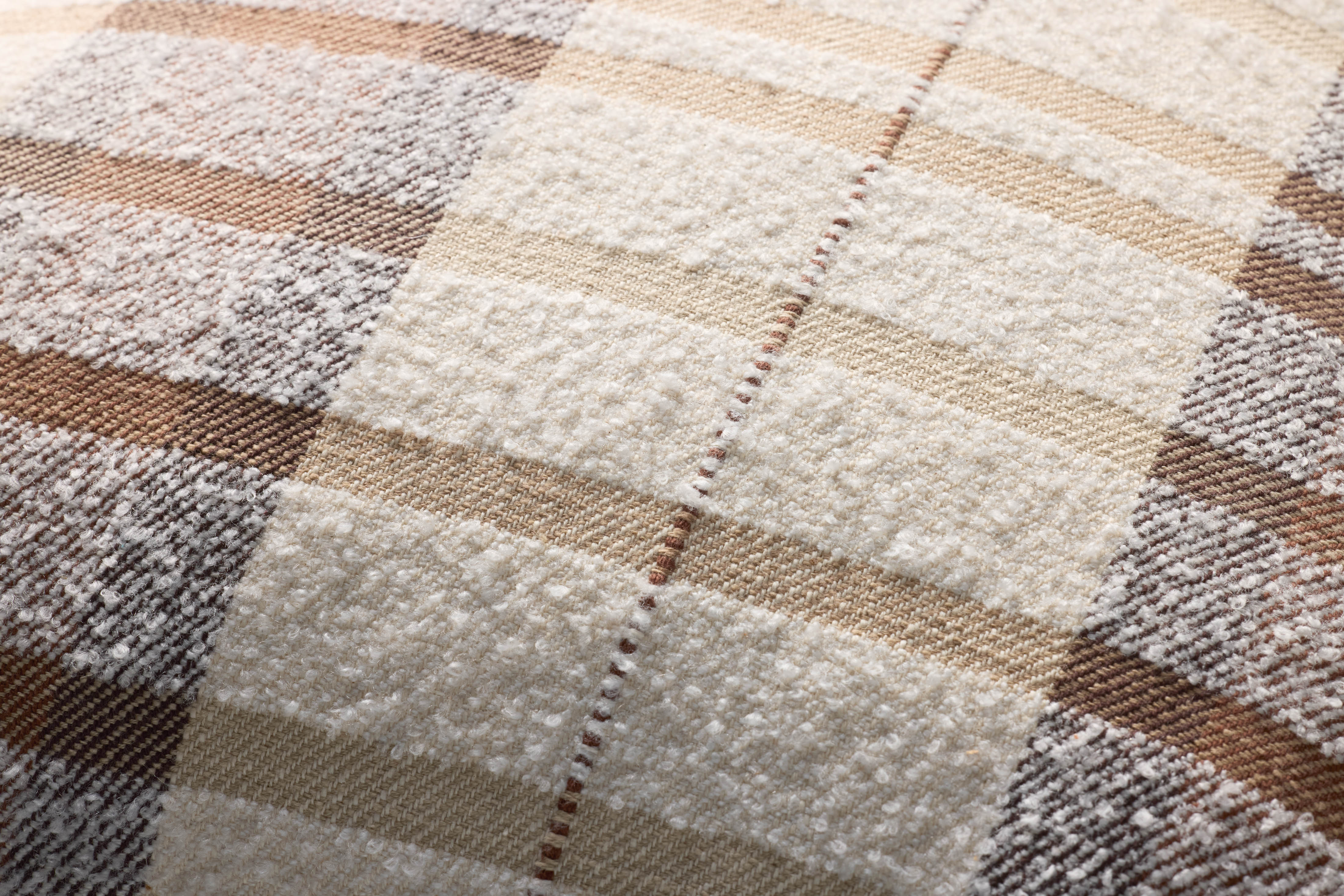 Loloi Pillow - Brown / Multi (PLL0156)