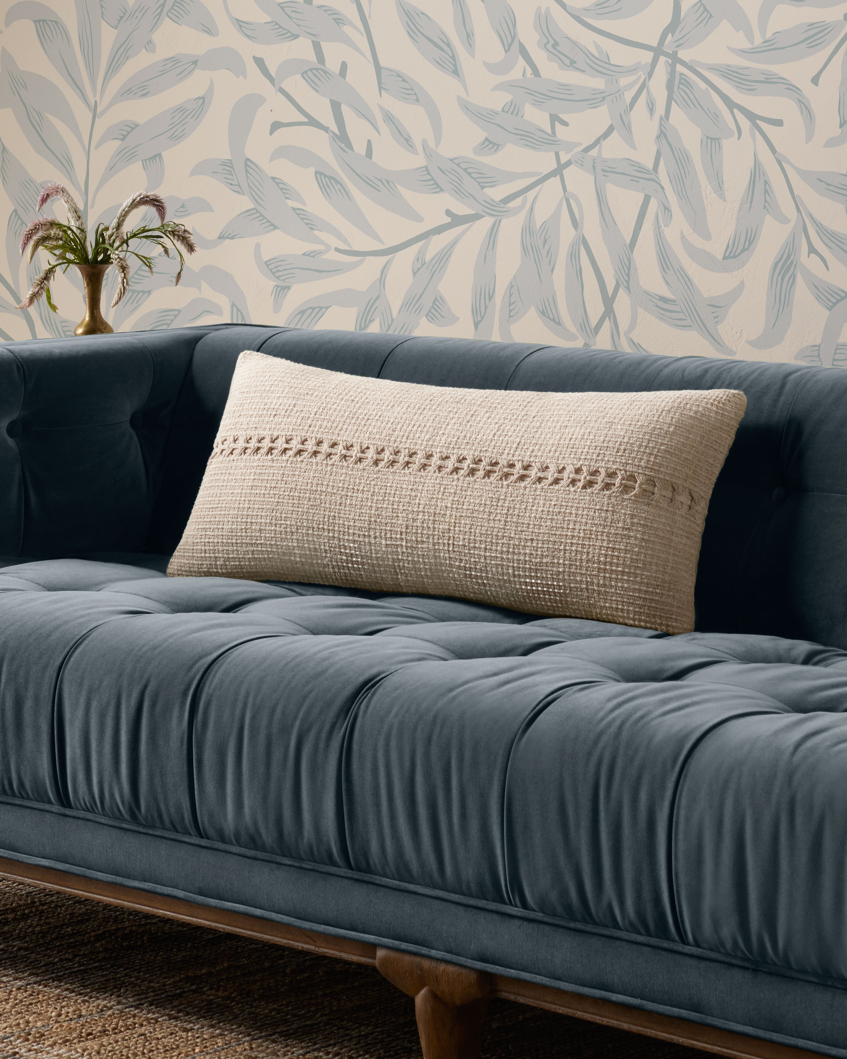 Chris Loves Julia x Loloi Harvey Pillow - Ivory (PCJ0018)