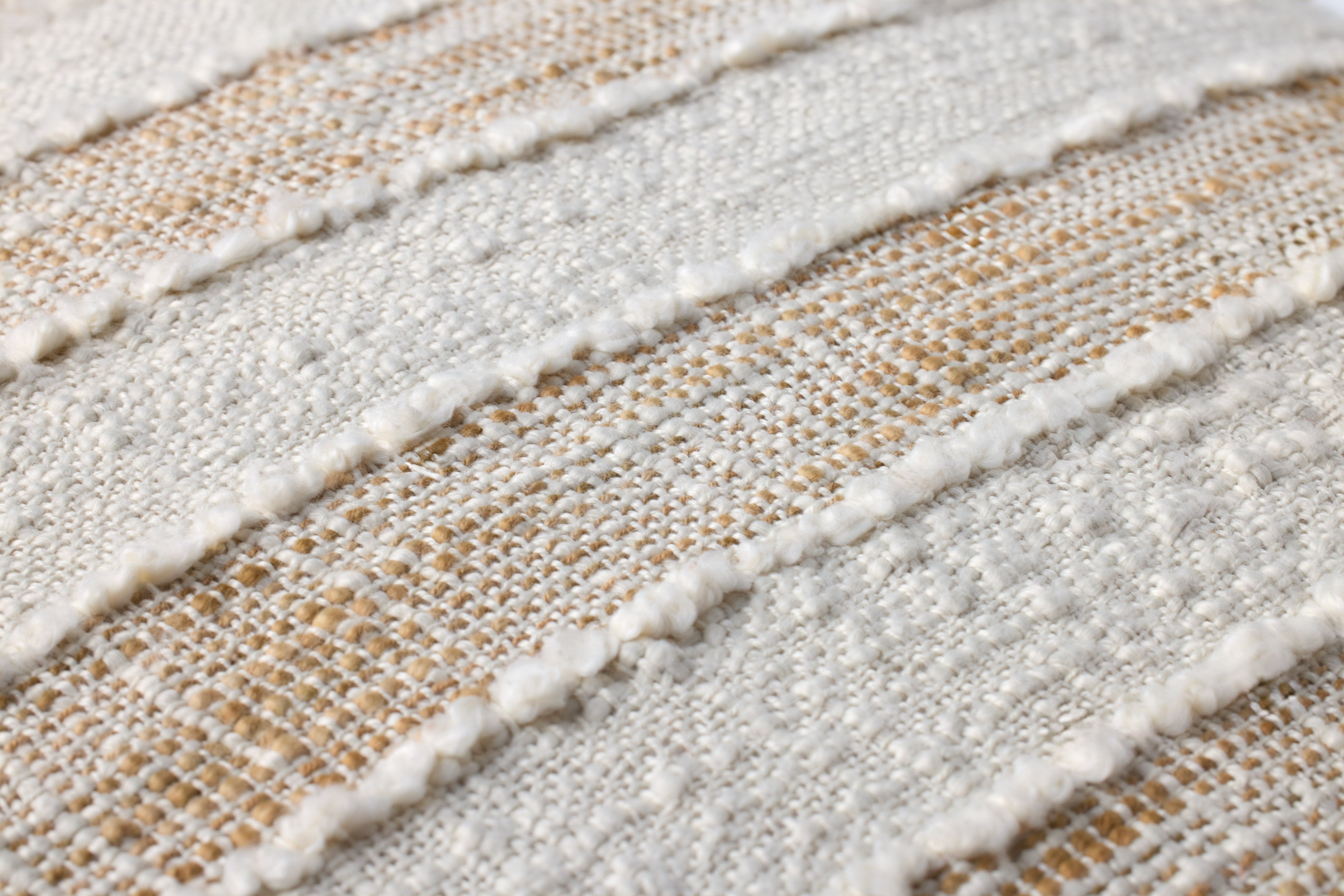 Loloi Pillow - Beige / Ivory (PLL0134)