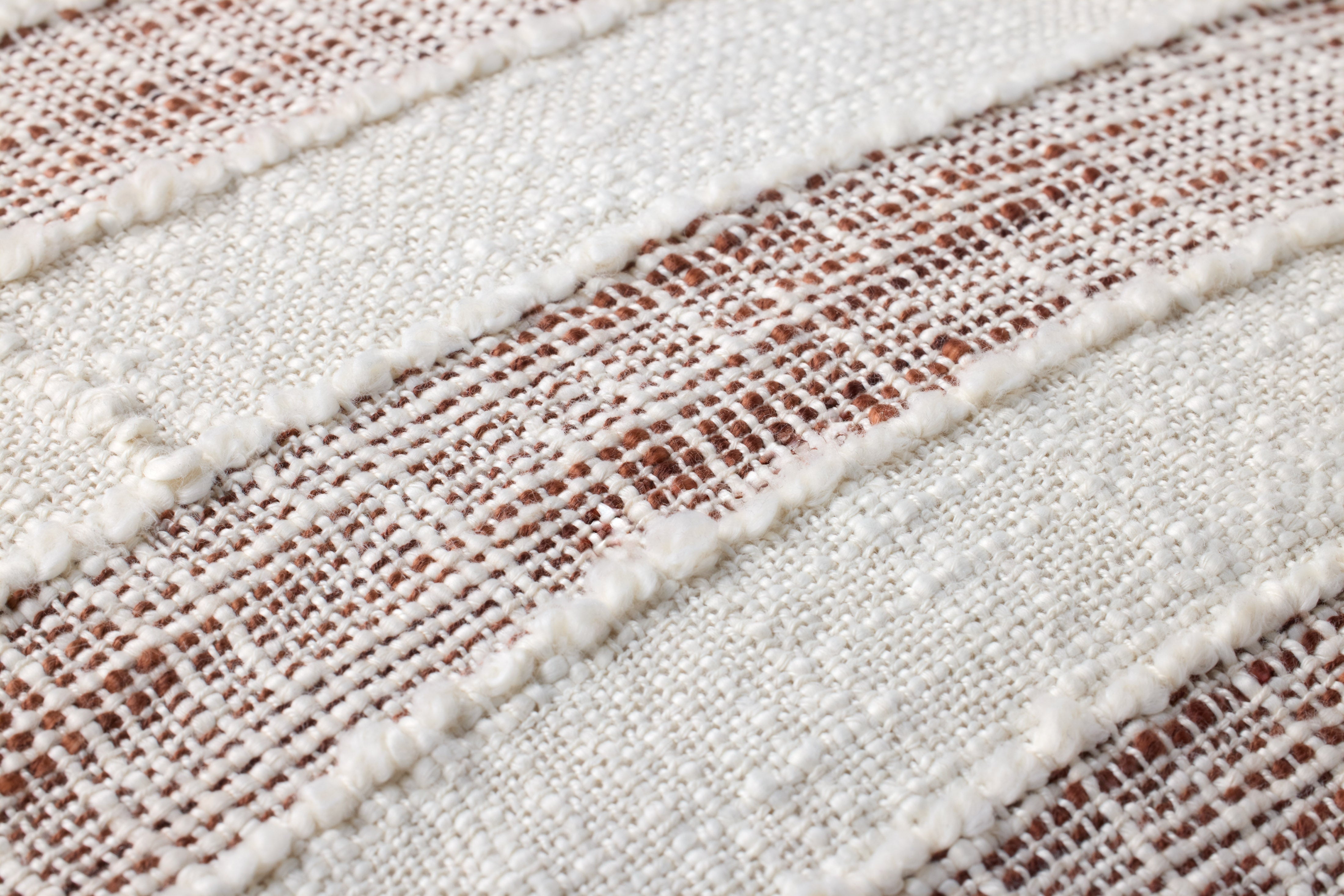 Loloi Pillow - Rust / Ivory (PLL0134)