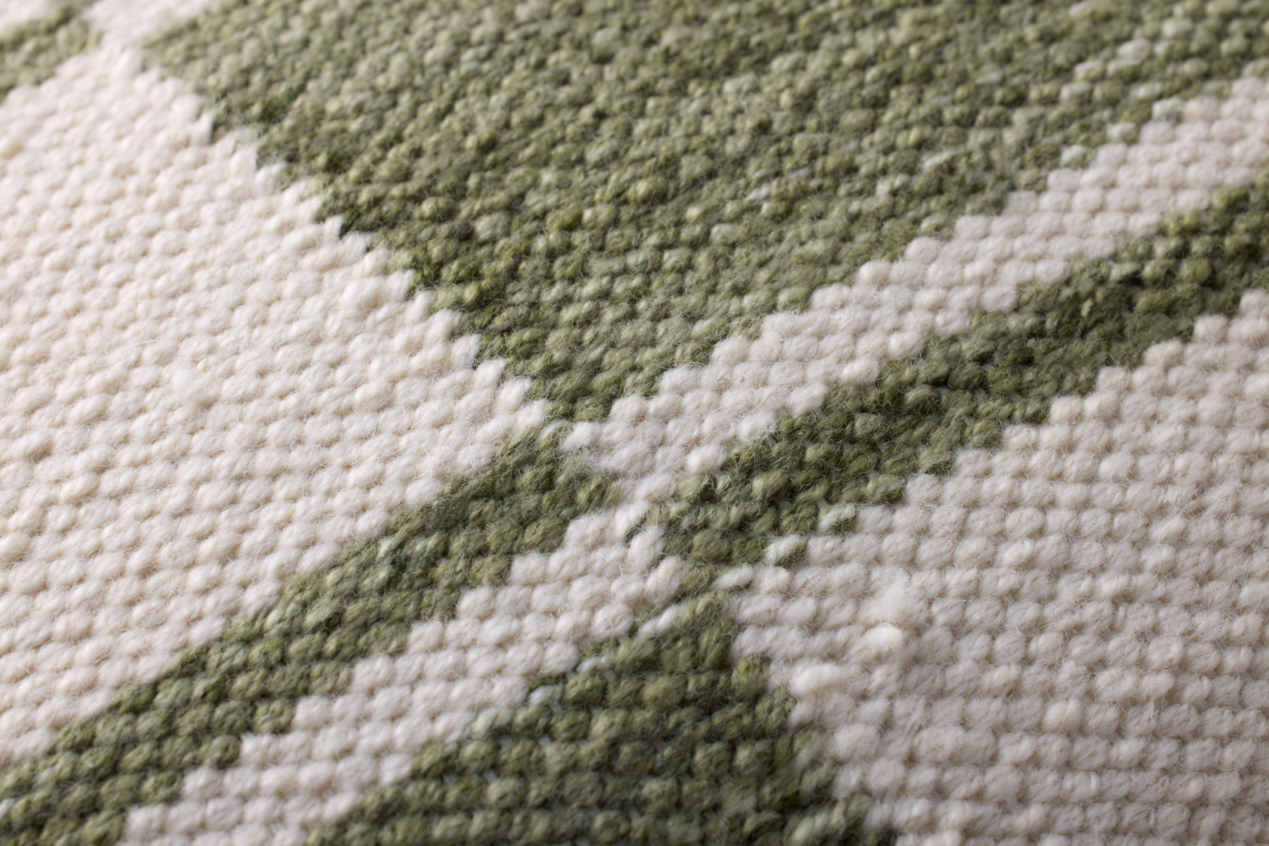 Loloi Pillow - Ivory / Green (PLL0139)