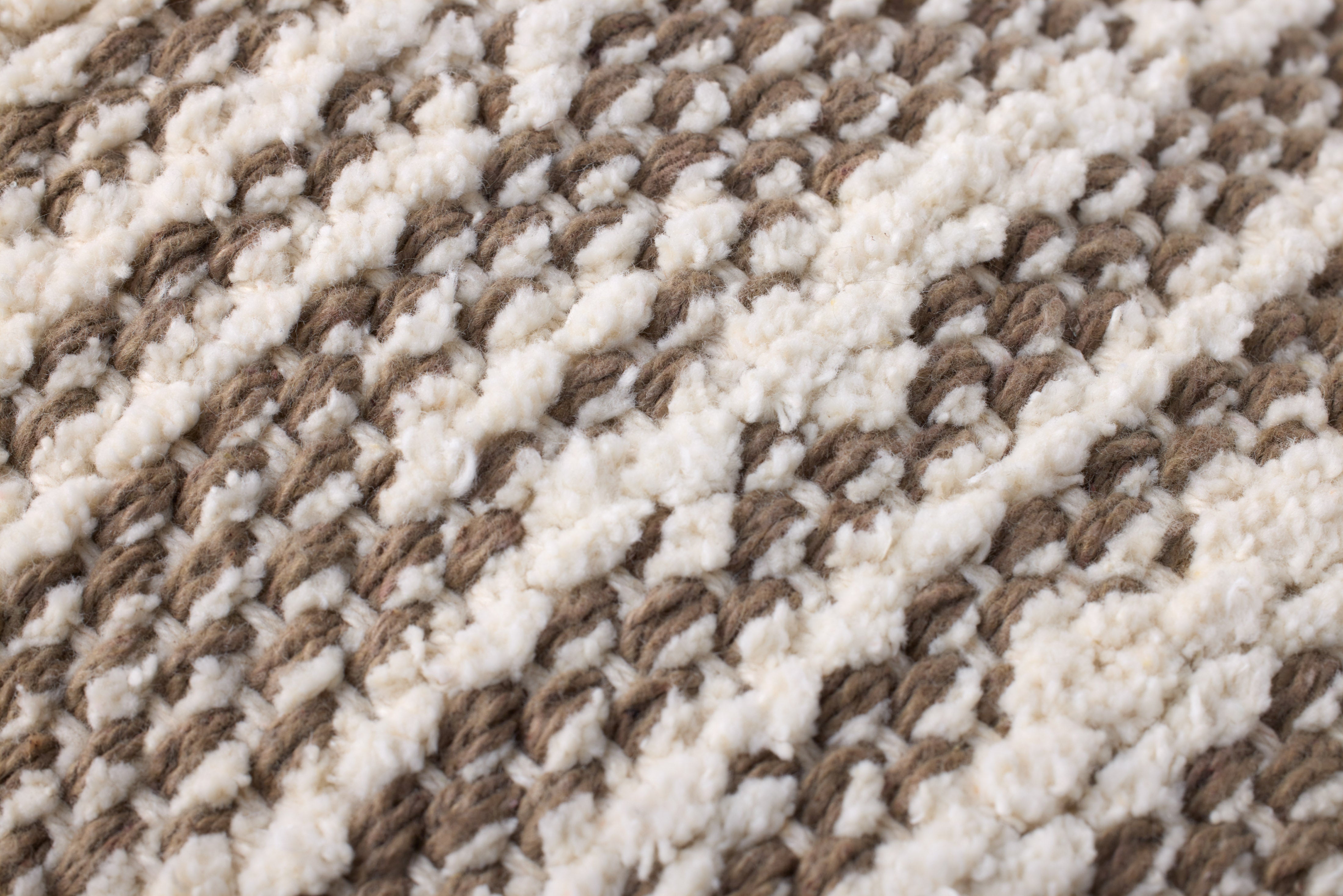 Loloi Pillow - Dark Taupe / Ivory (PLL0141)