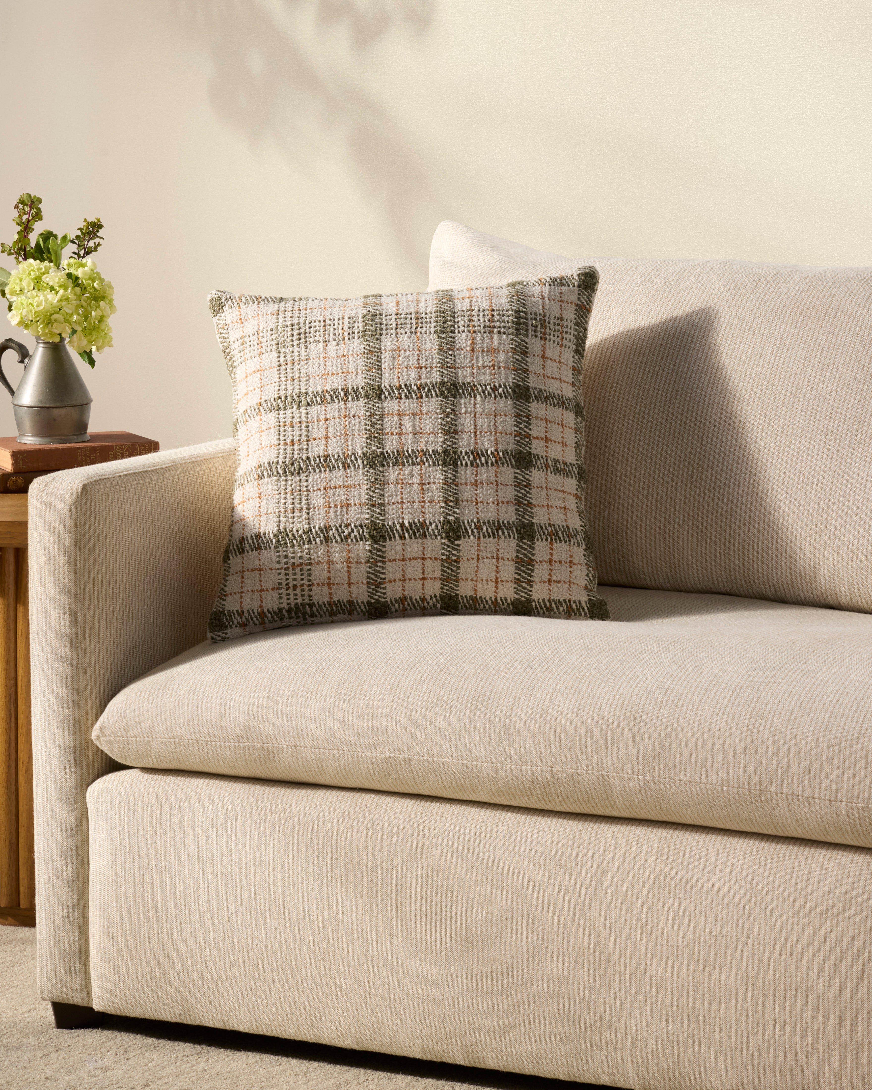 Chris Loves Julia x Loloi Walter Pillow - Green / Ivory (PCJ0027)