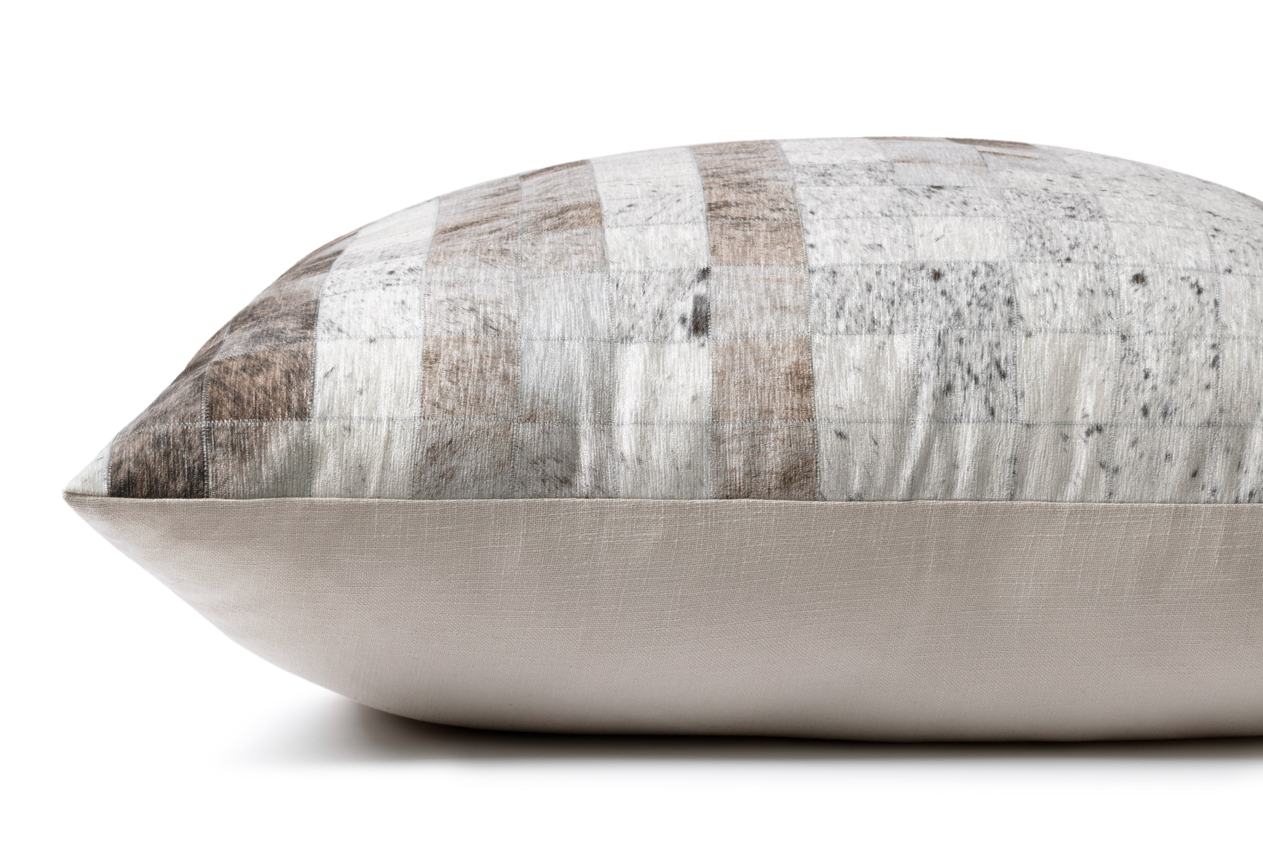 Loloi Pillow - Grey / Multi (P0902)