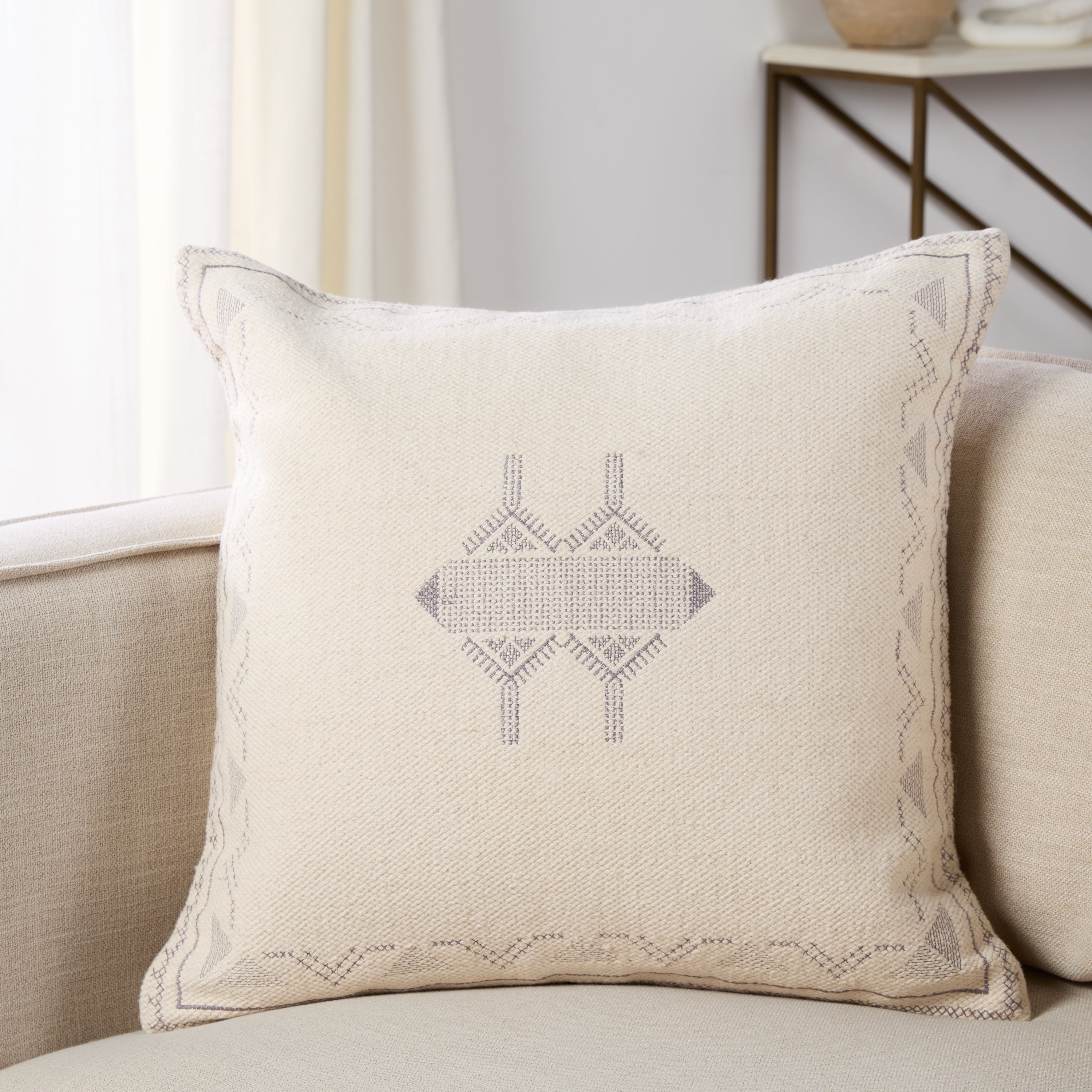 Jaipur Living Ianira Pillow - Cream/Silver (PUB16)