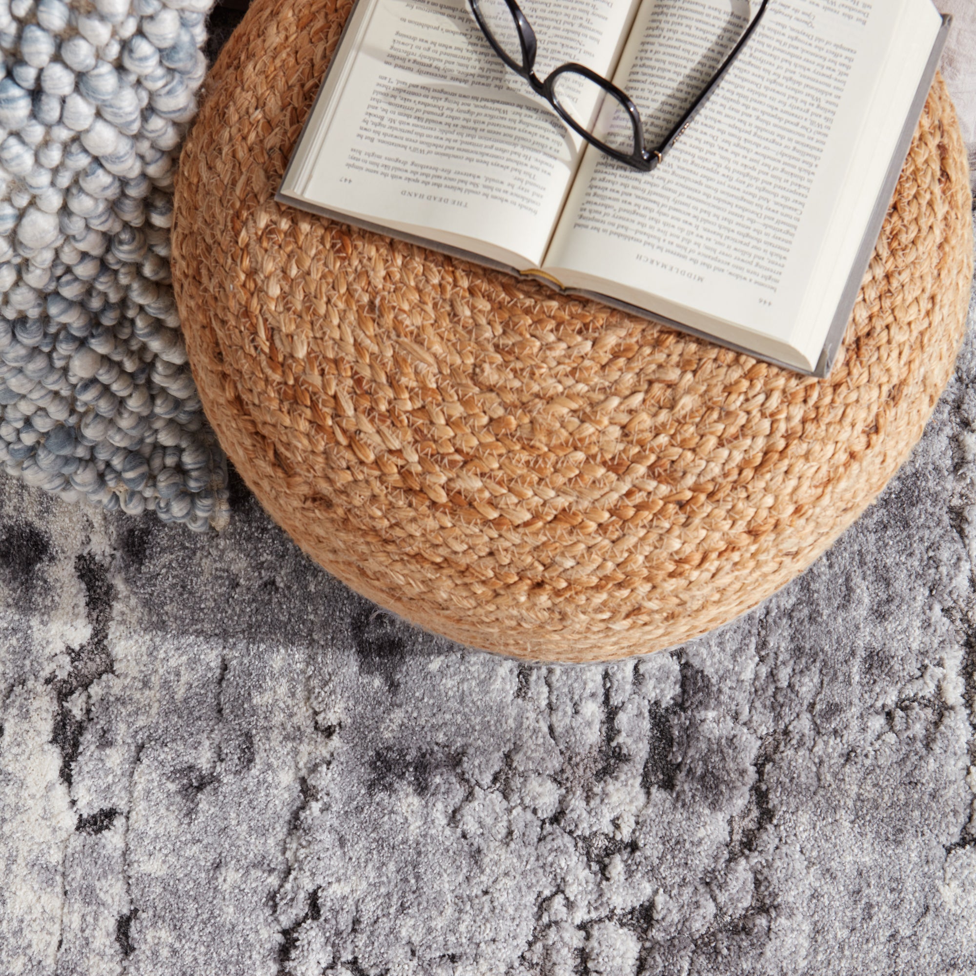 Jaipur Living Sangam Pouf - Beige (SAA01)