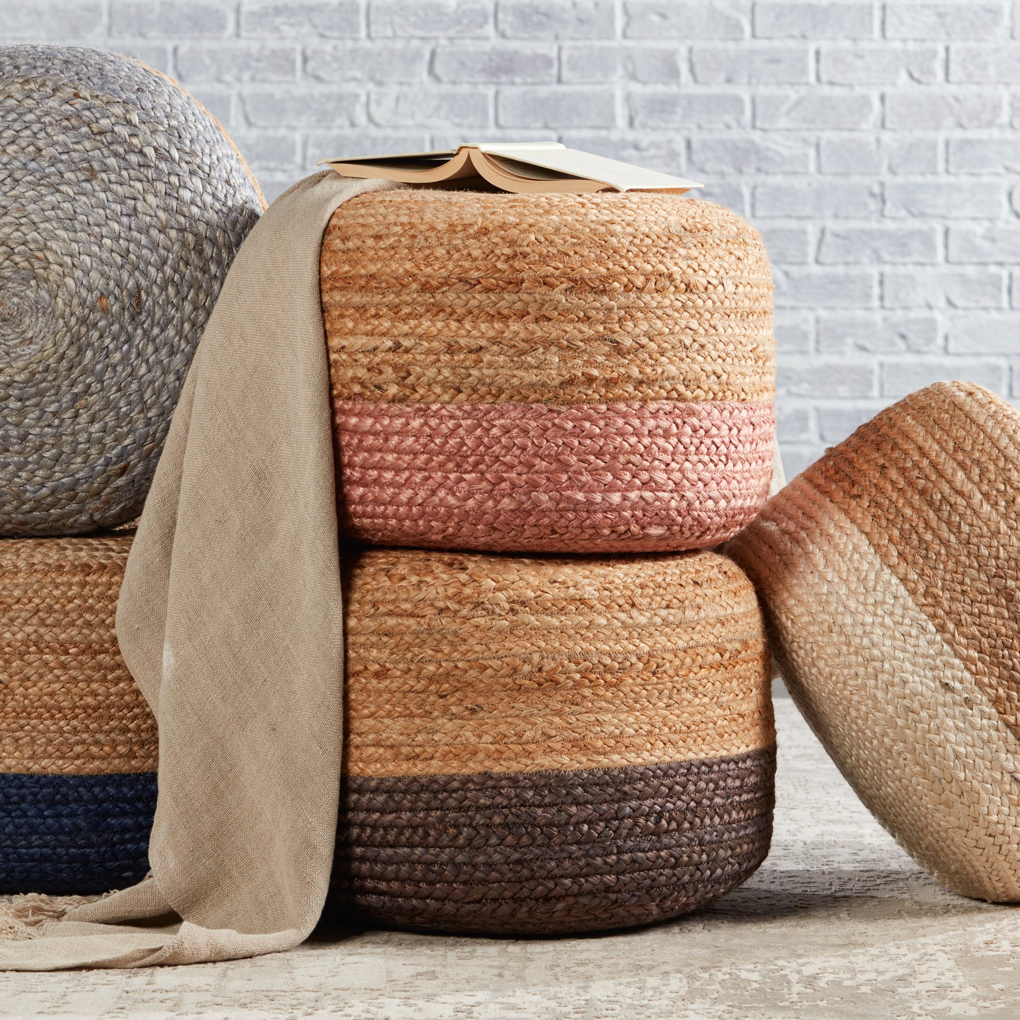 Jaipur Living Oliana Pouf - Light Pink/Beige (SAA12)