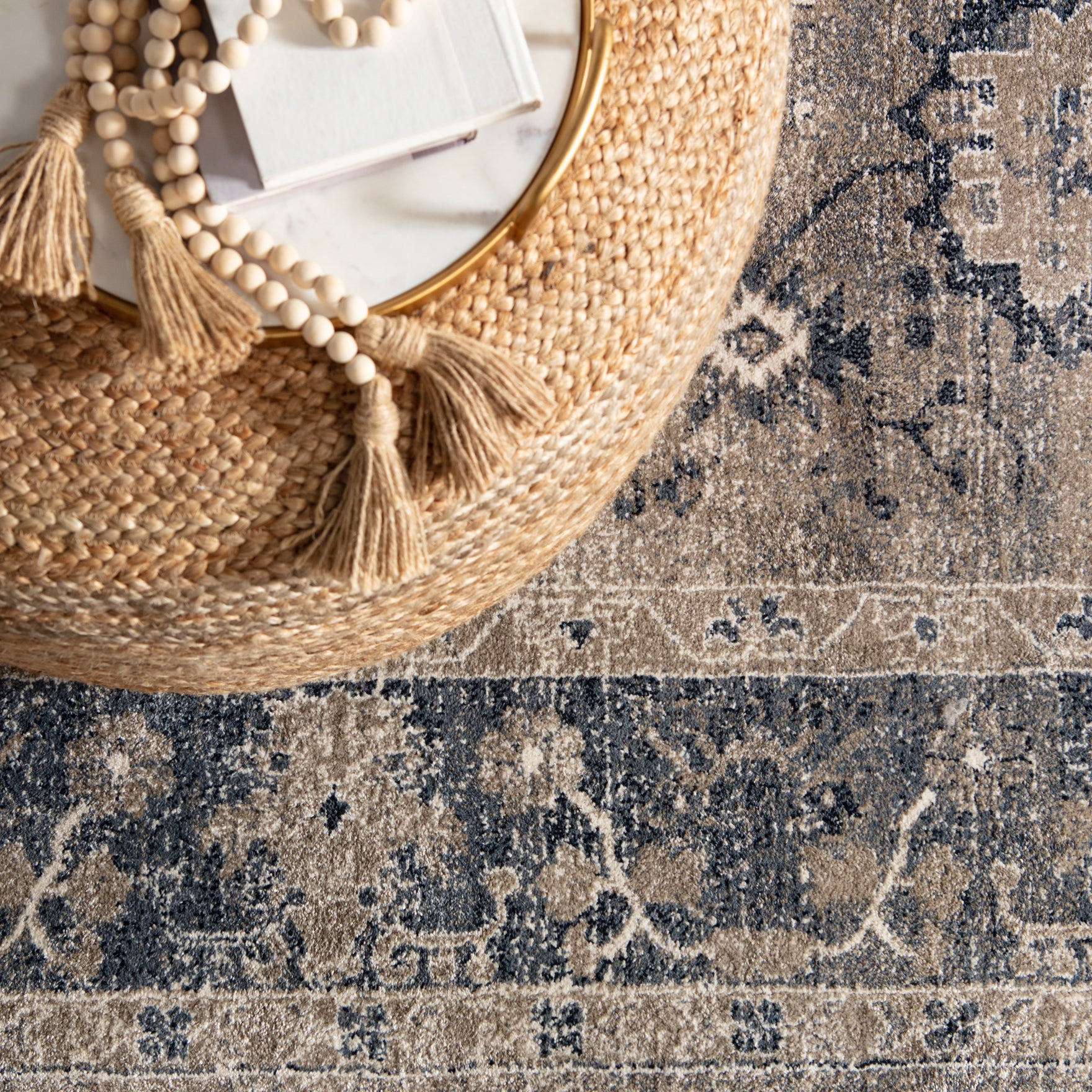 Jaipur Living Mesa Pouf - Natural/White (SAA14)