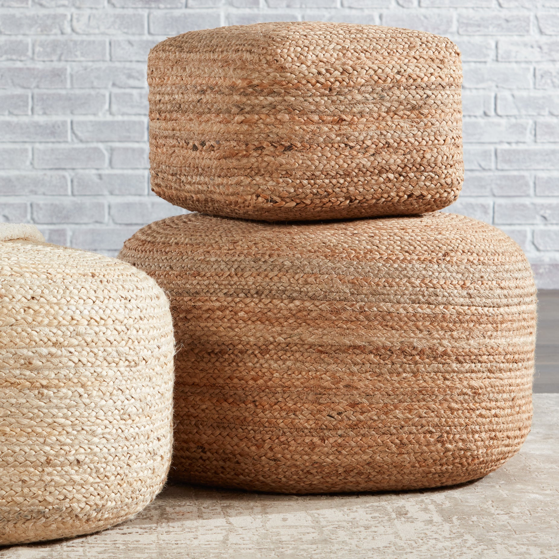 Jaipur Living Mesa Pouf - Natural/White (SAA14)