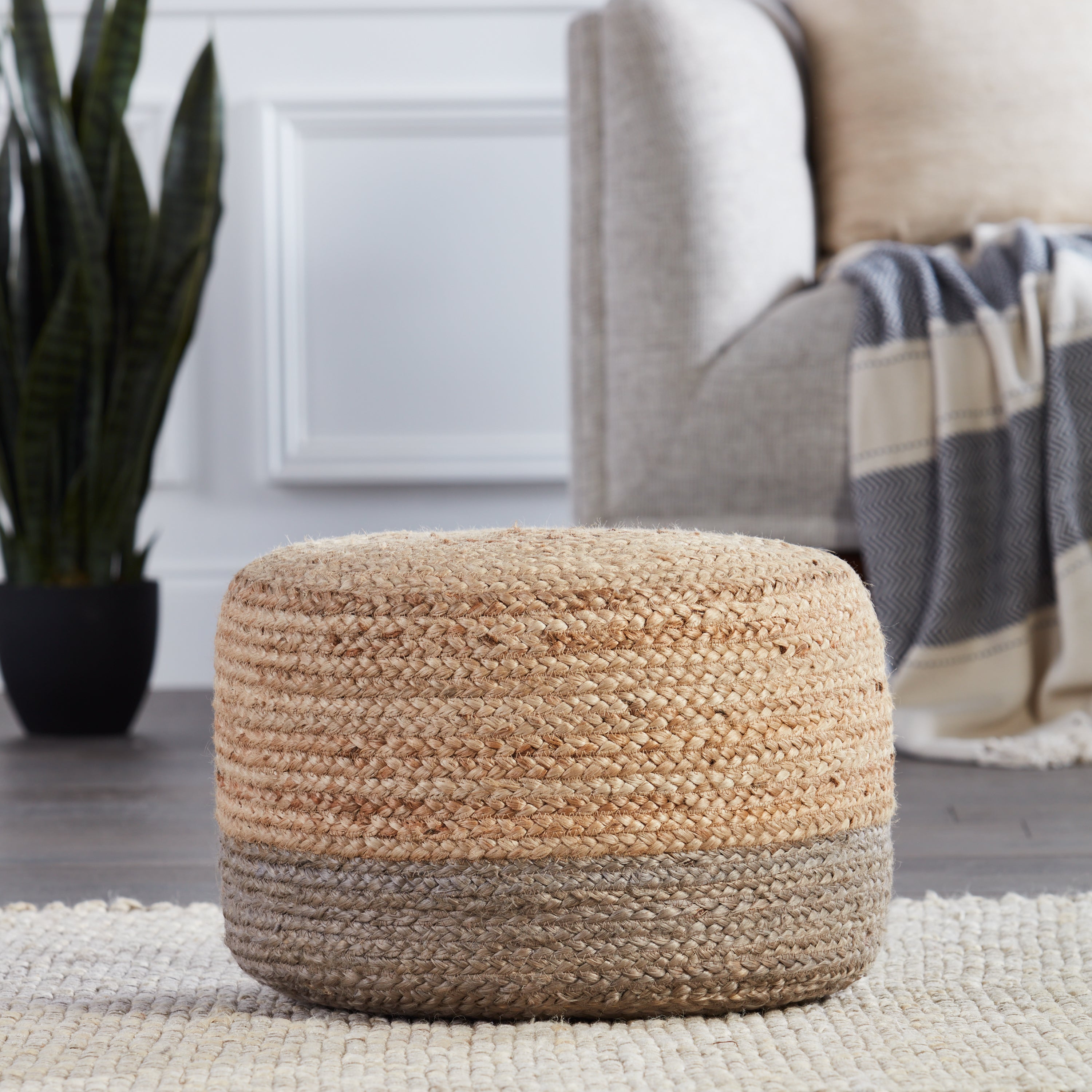Jaipur Living Oliana Pouf - Taupe/Beige (SAA16)