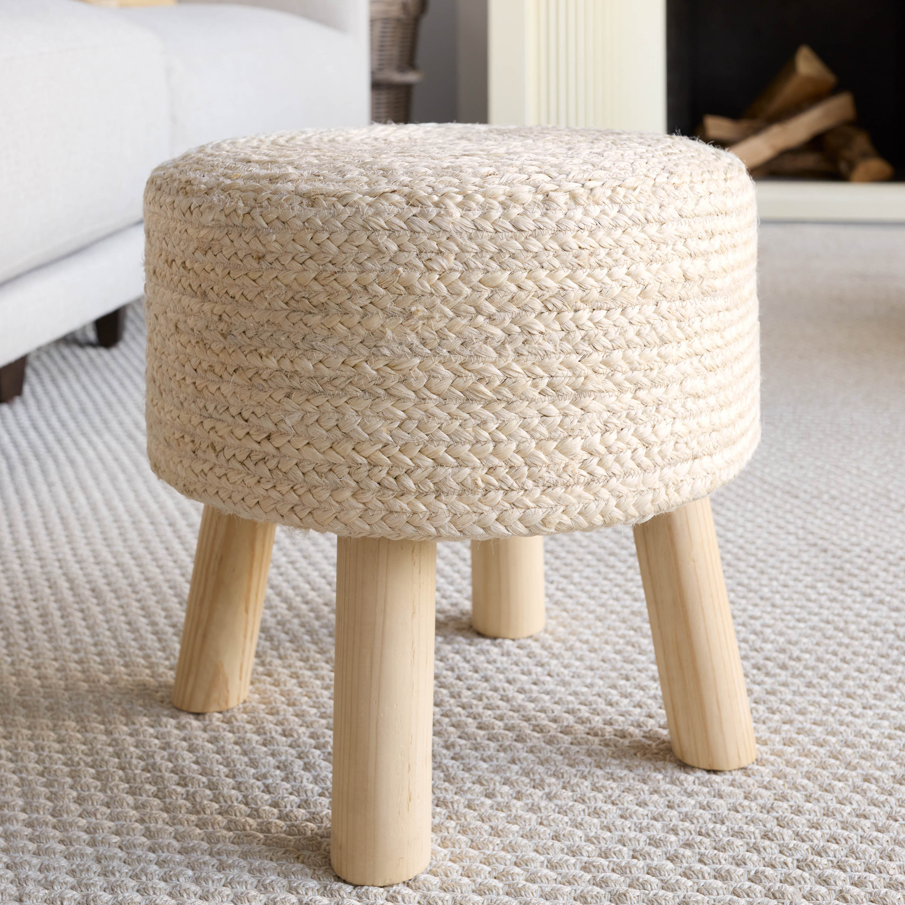 Jaipur Living Thora Pouf - White/Natural (SBT03)