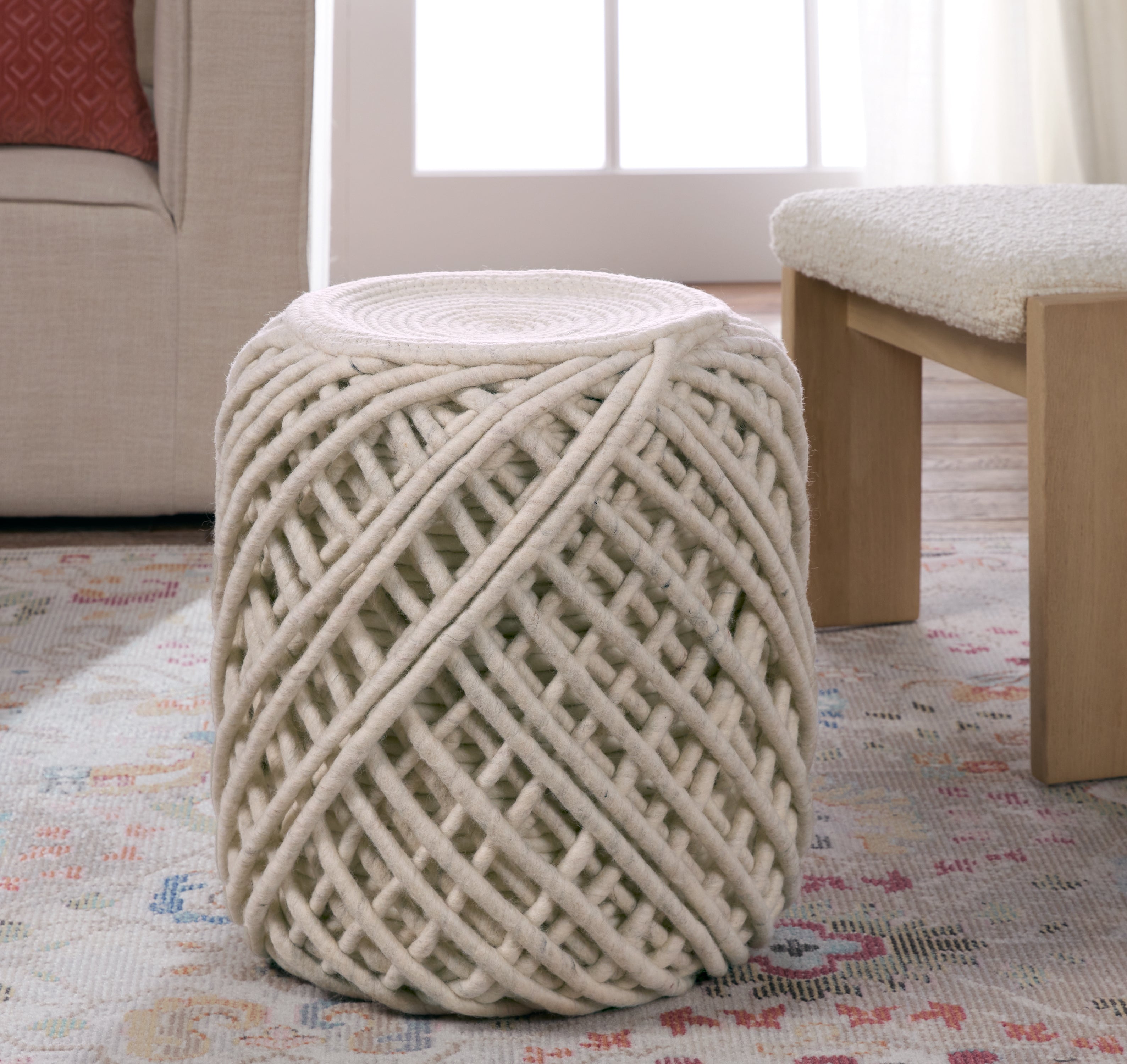 Jaipur Living Guna Pouf - White/Light Gray (SCP18)