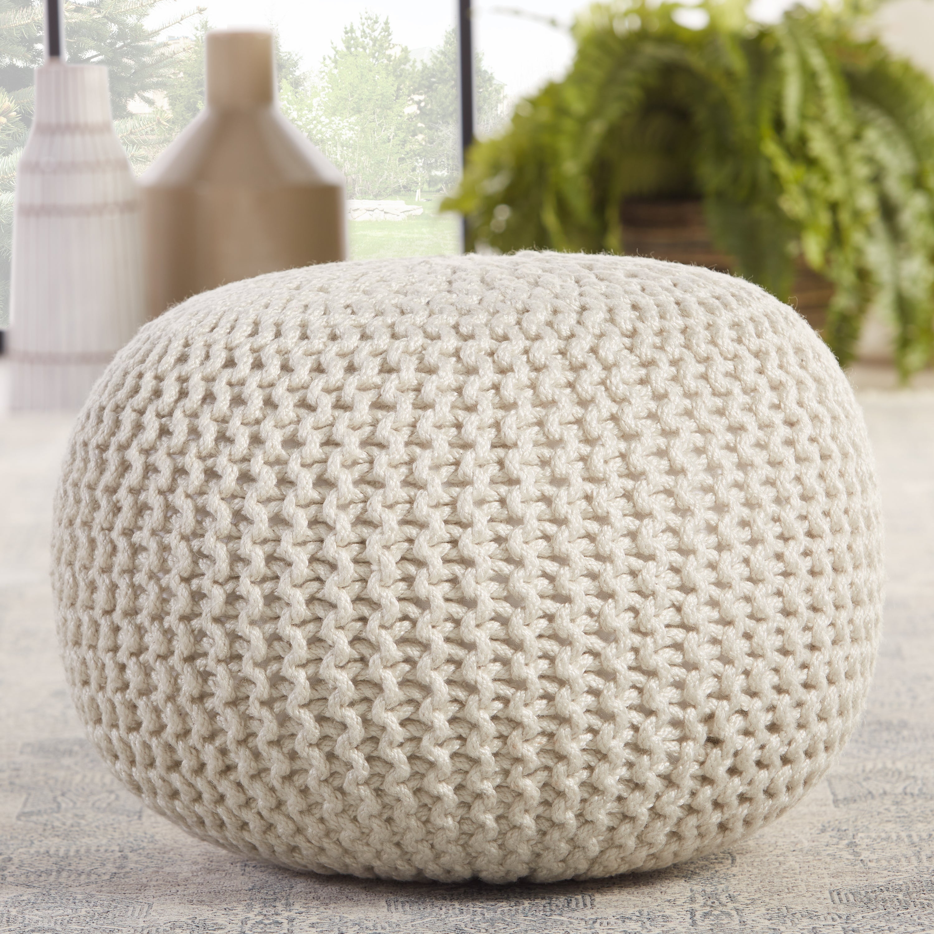 Label J Asilah Pouf - White (SMR01)