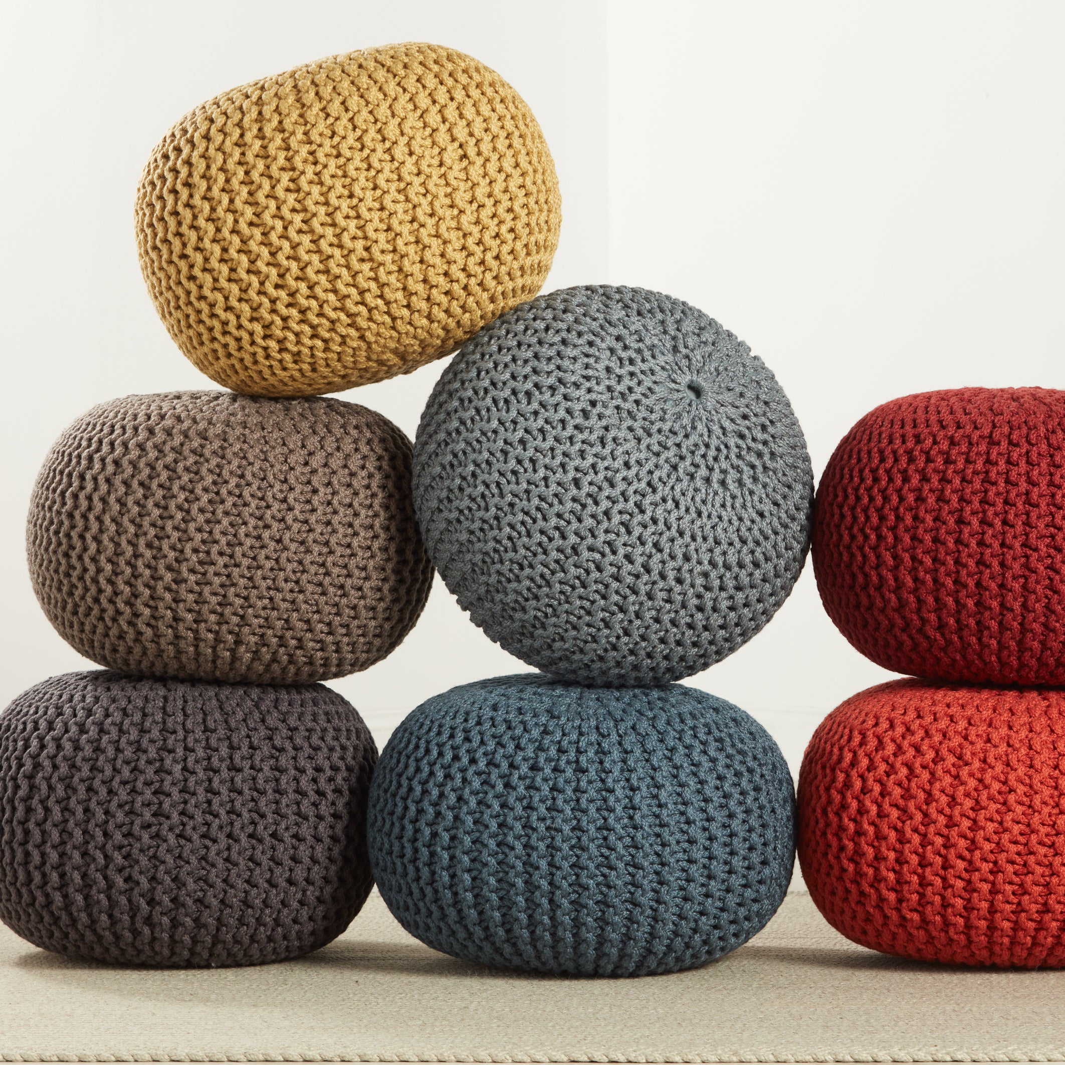 Label J Asilah Pouf - Dark Taupe (SMR02)