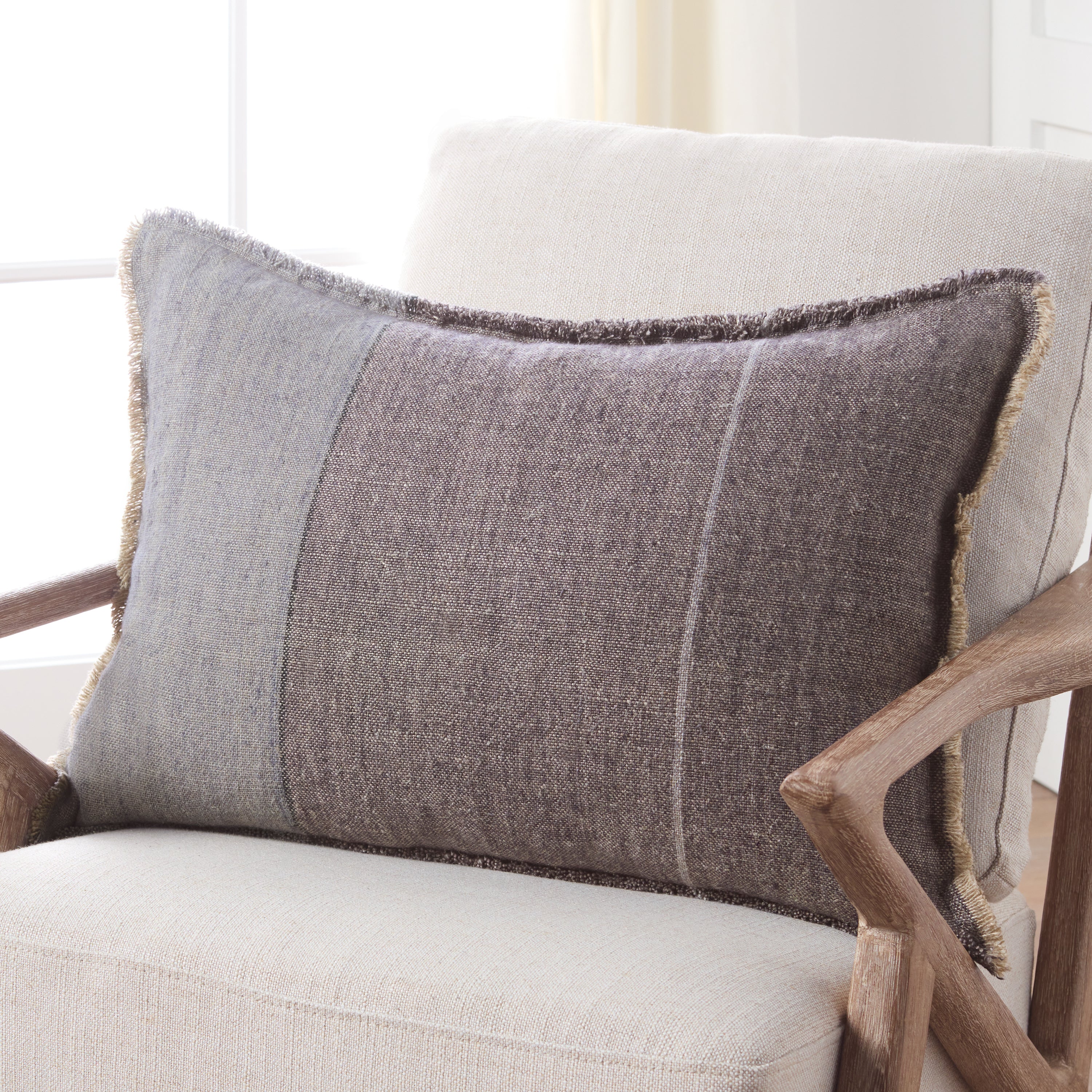 Jaipur Living Morrigan Pillow - Gray/Slate (TAN15)