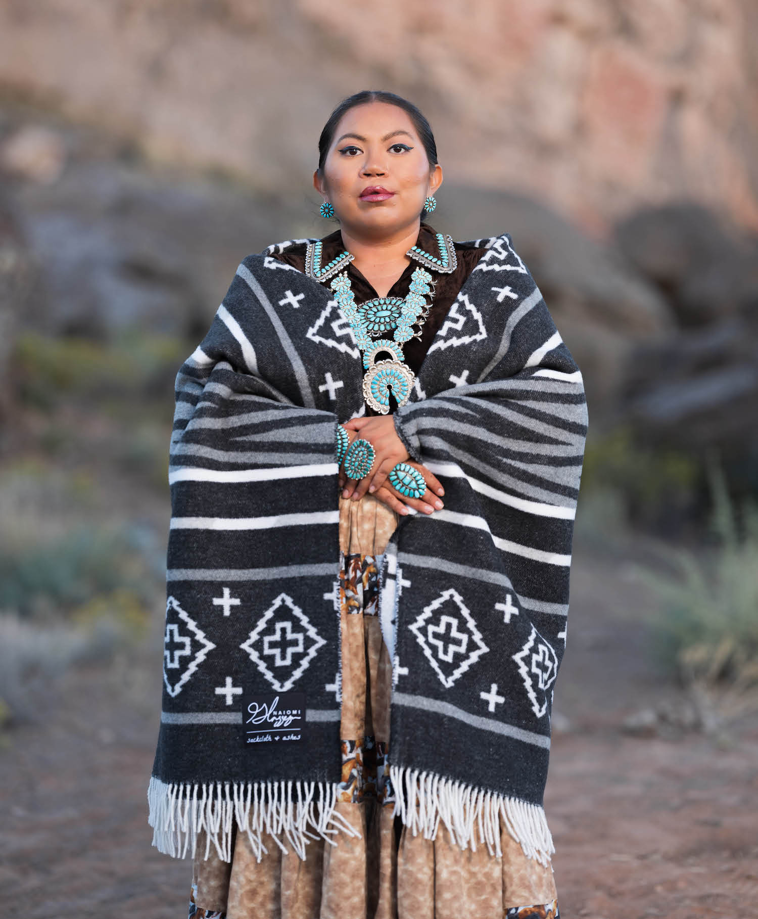 Sackcloth & Ashes Legacy Tsé Zhin (Black Rock) Blanket